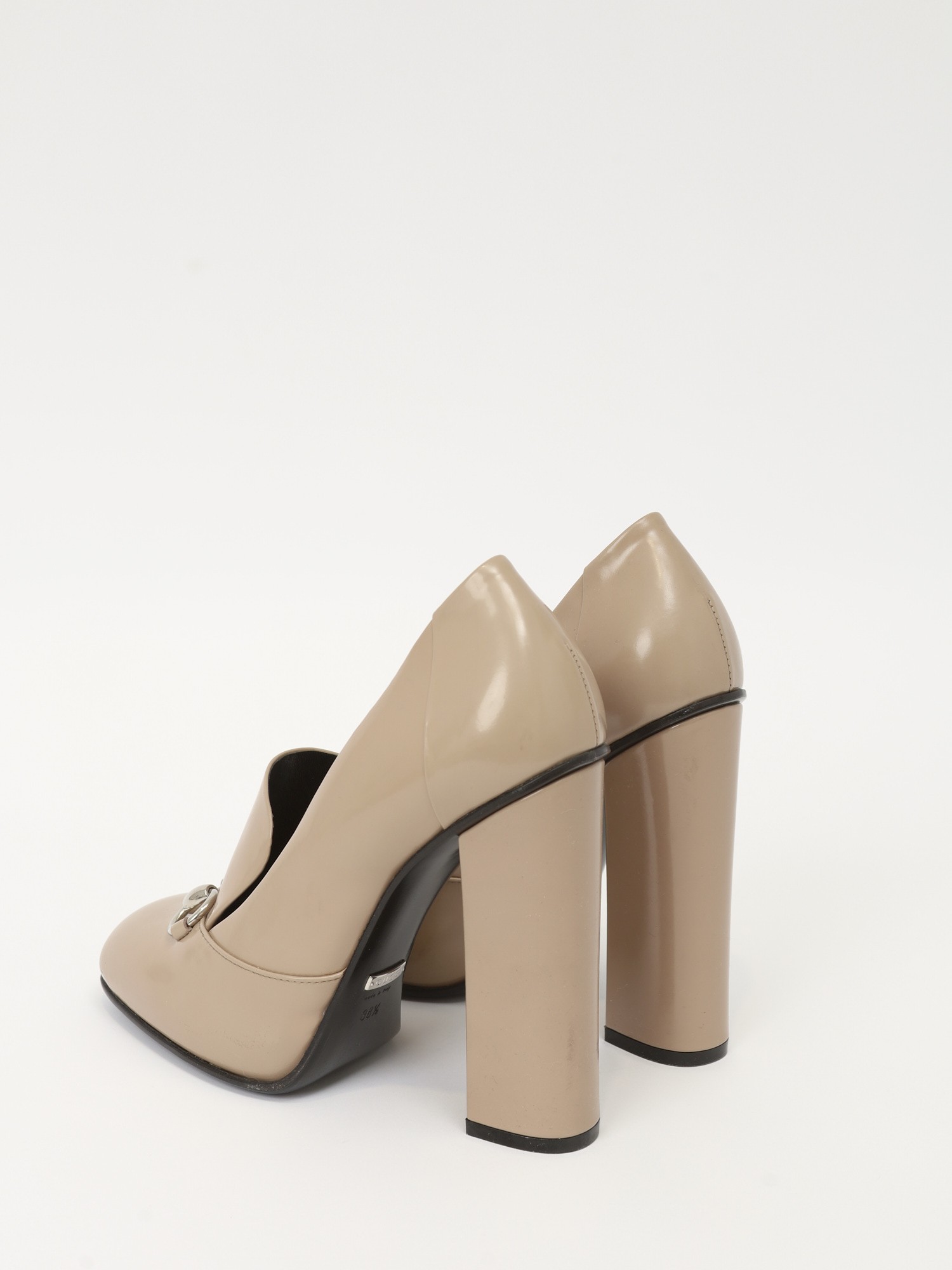 Gucci Shoes 38.5 9