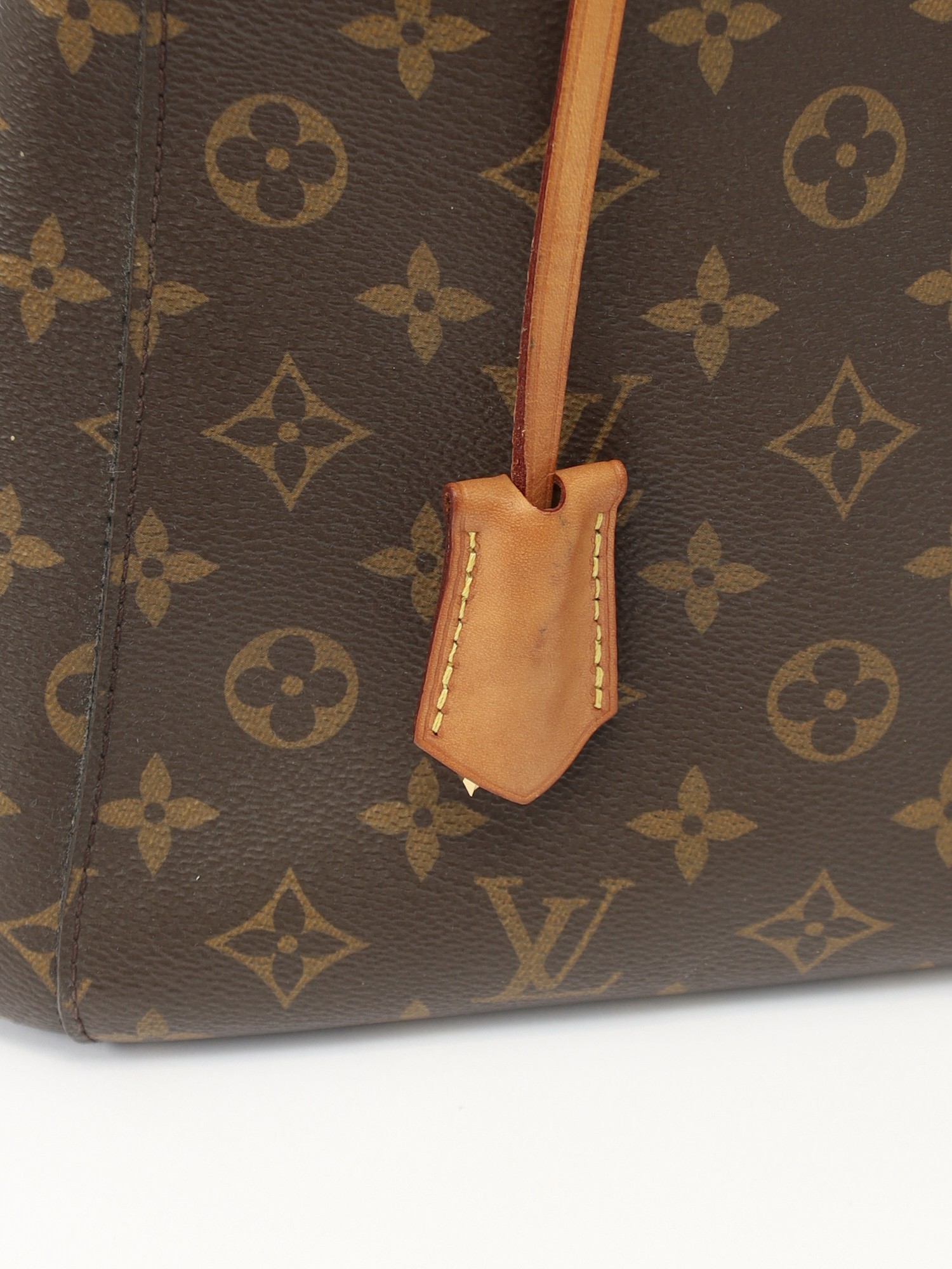 Louis Vuitton Montaigne 5