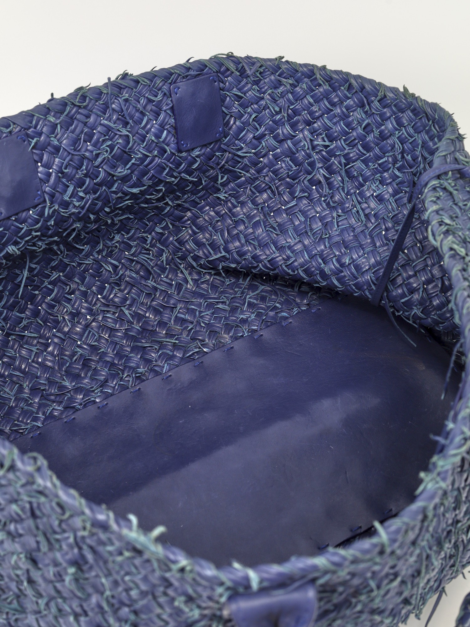 Bottega Veneta Cabat 7