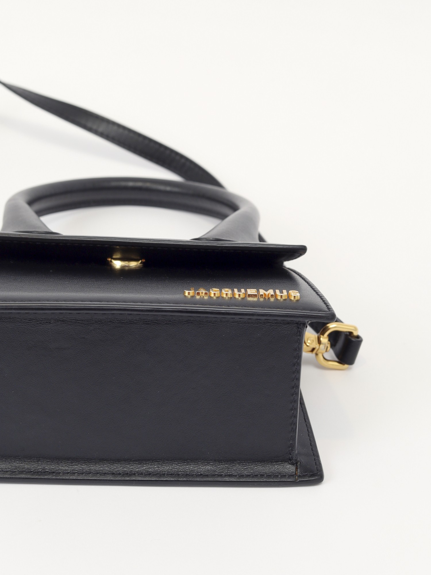 Jacquemus Le Chiquito 9