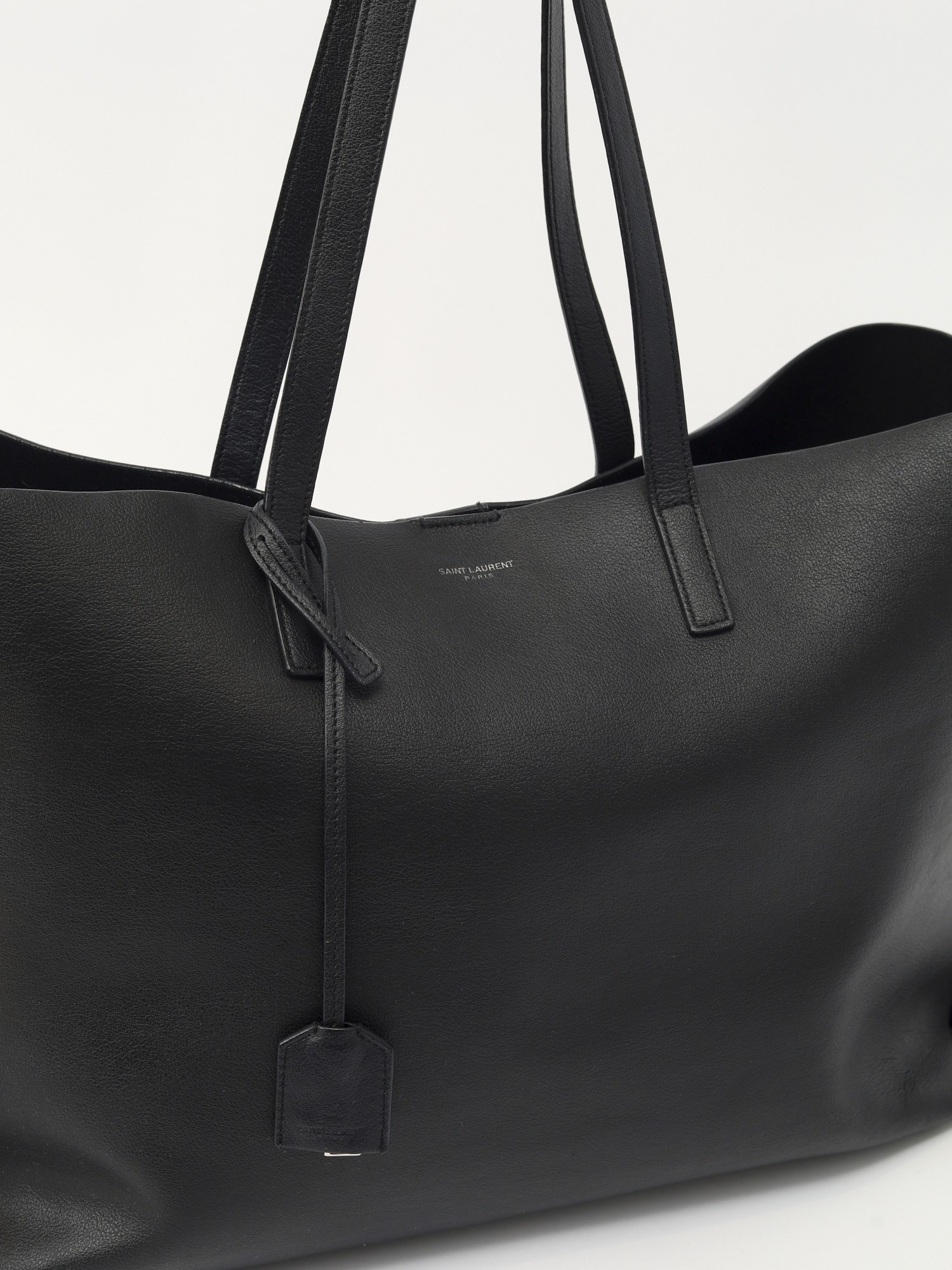 Saint Laurent Shopping 4