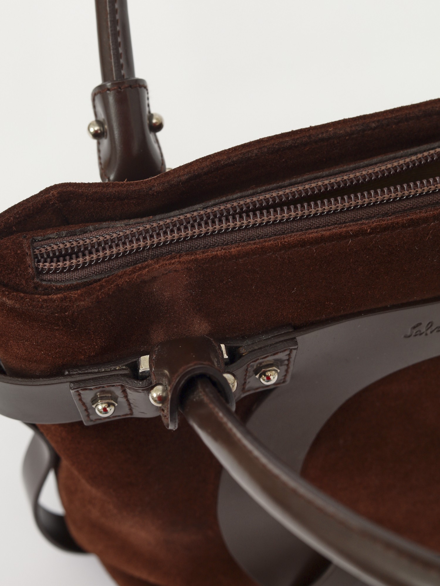 Salvatore Ferragamo Gancini 10