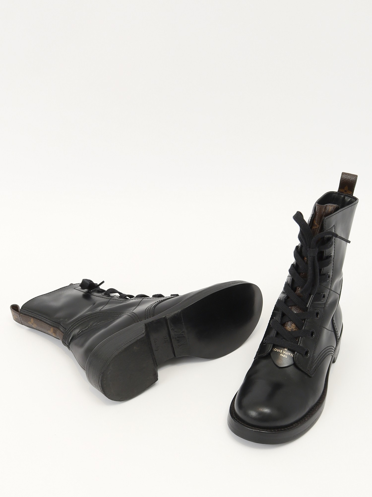 Louis Vuitton Shoes 37.5 10