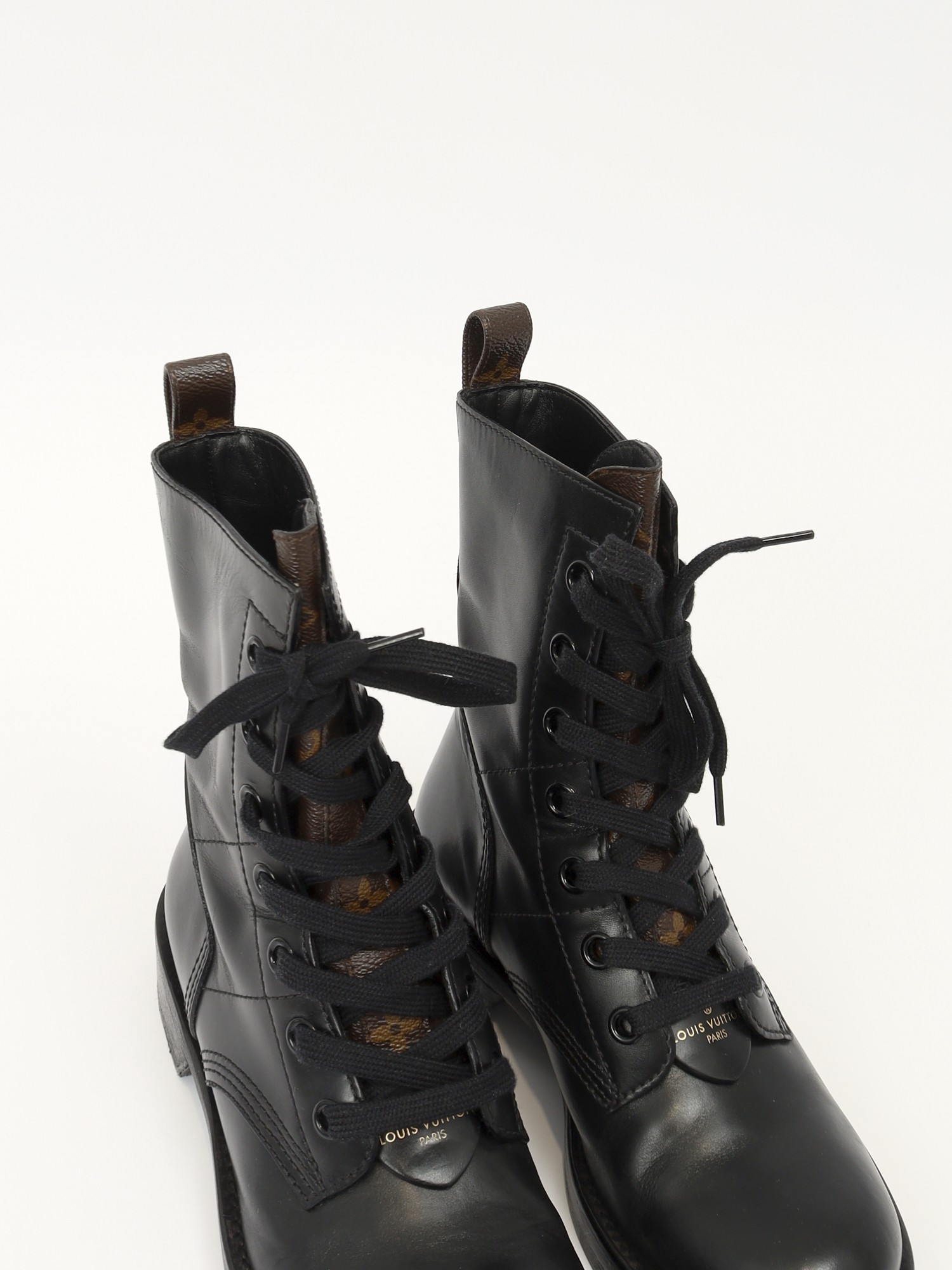 Louis Vuitton Shoes 37.5 7