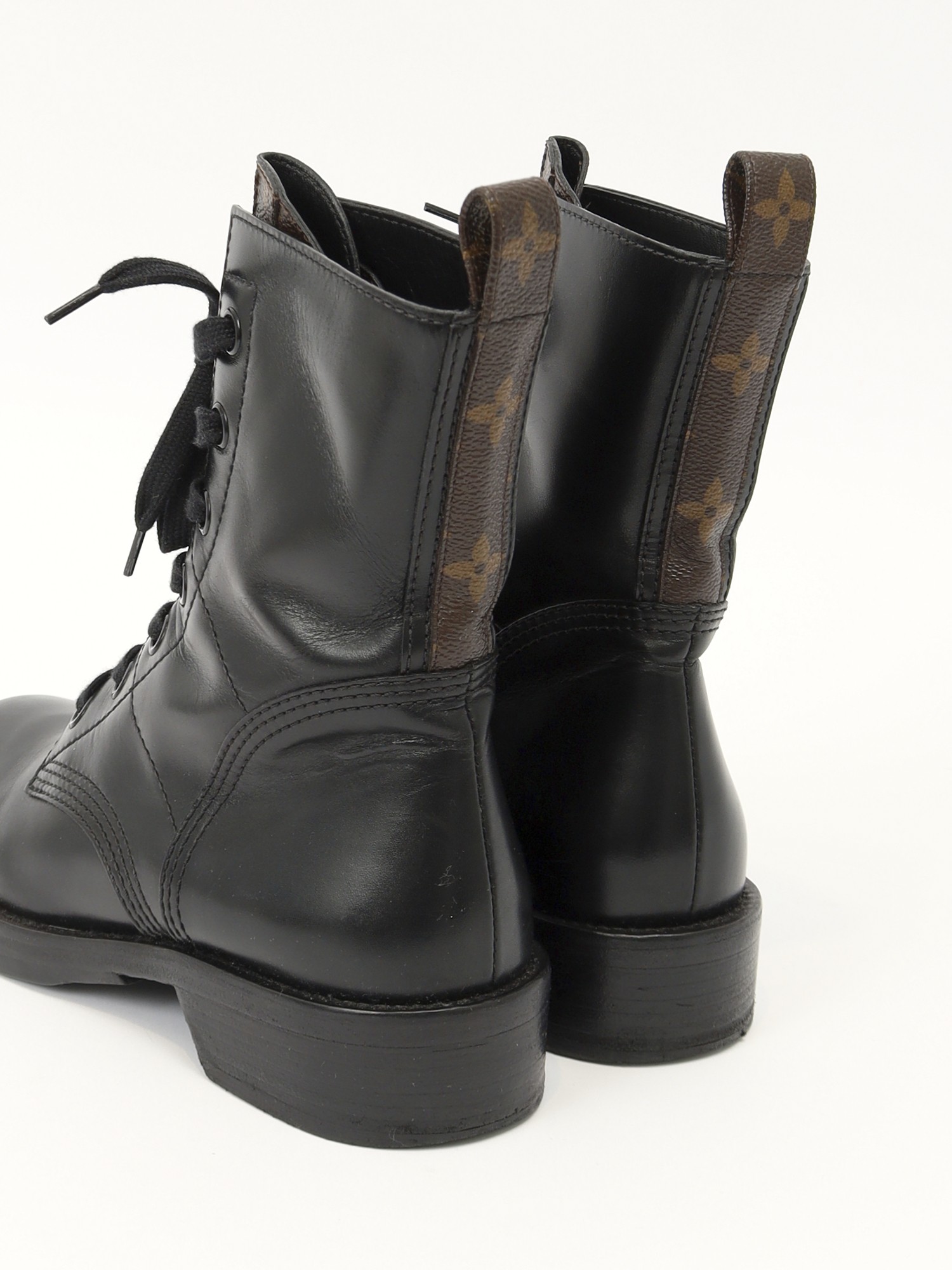 Louis Vuitton Shoes 37.5 8