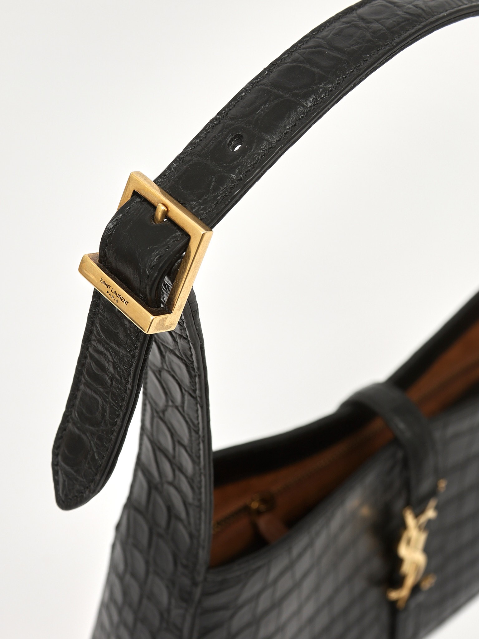 Saint Laurent Le 5 a 7 5