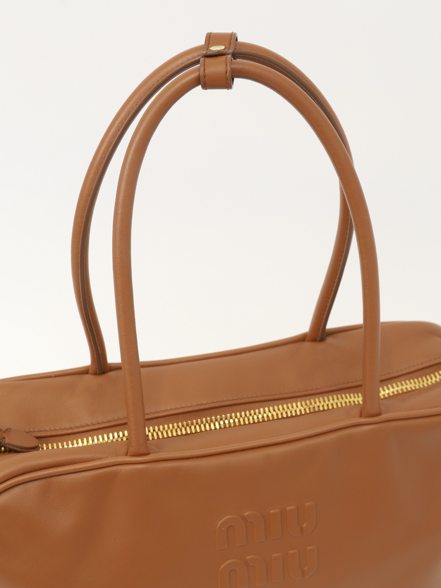 Miu Miu Beau 4