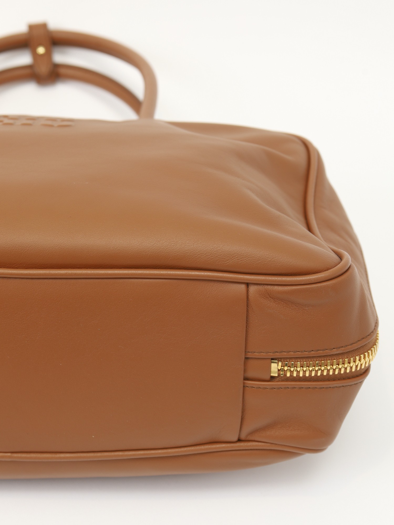 Miu Miu Beau 8