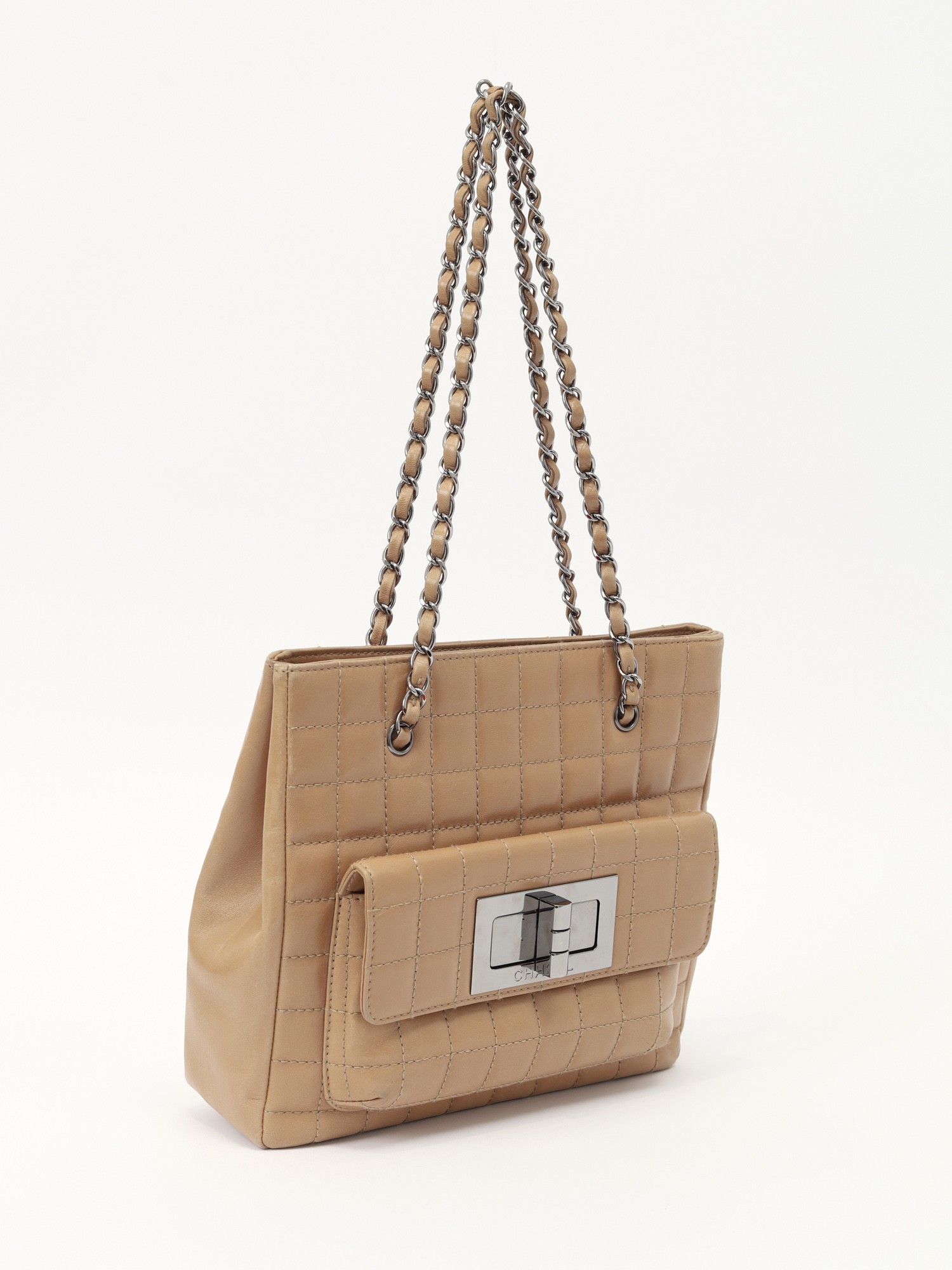 Chanel 2.55 2