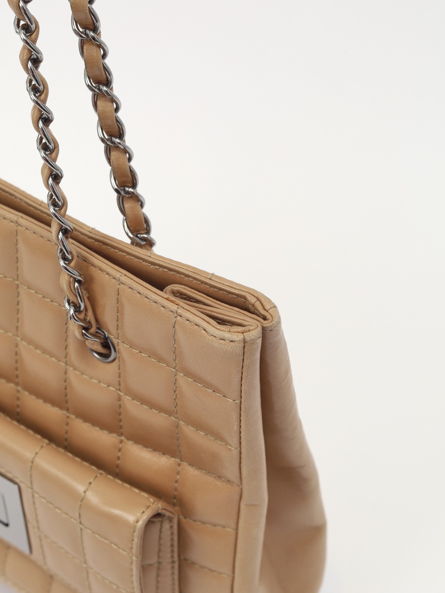 Chanel 2.55 7