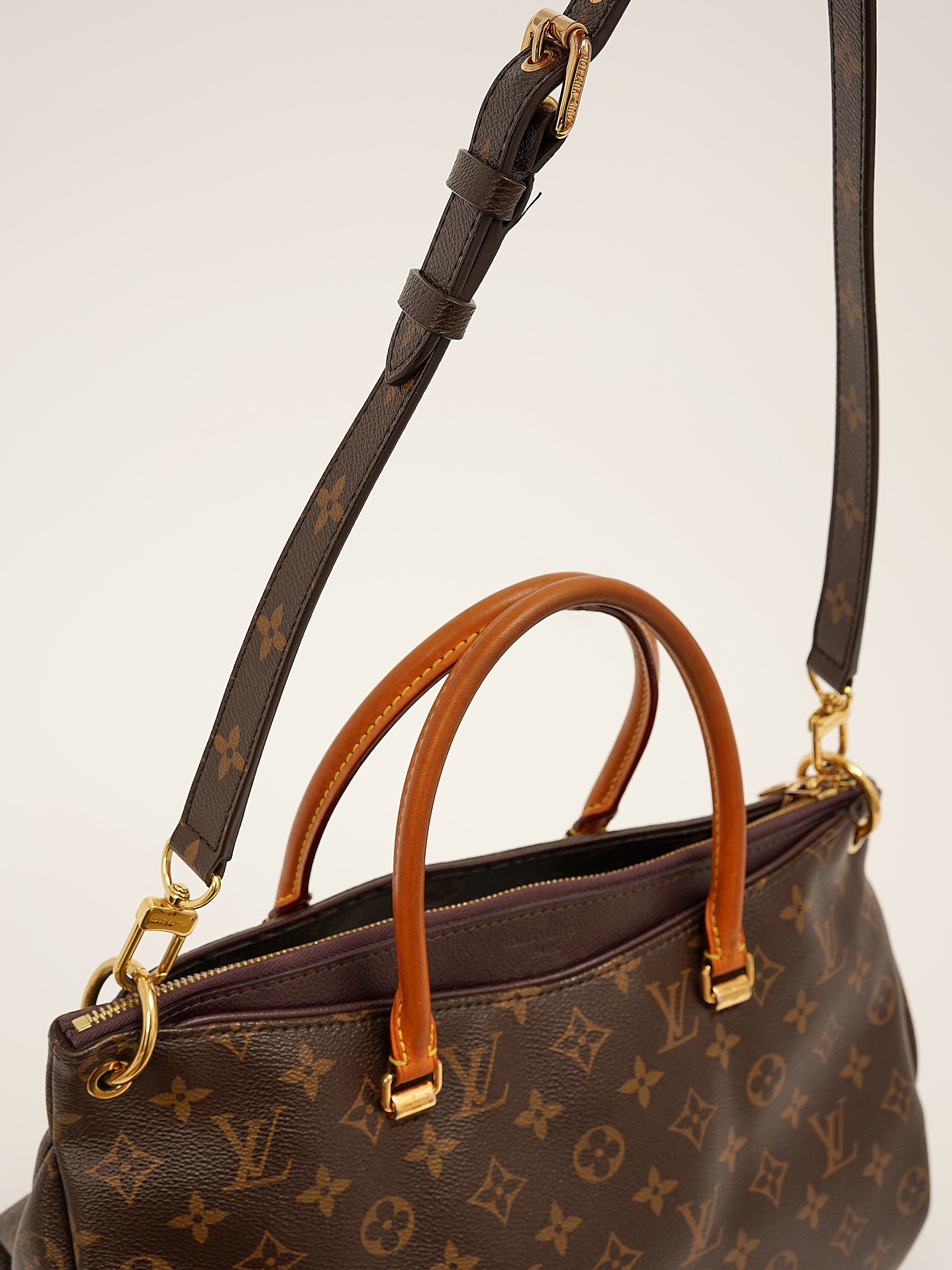 Louis Vuitton Pallas 4