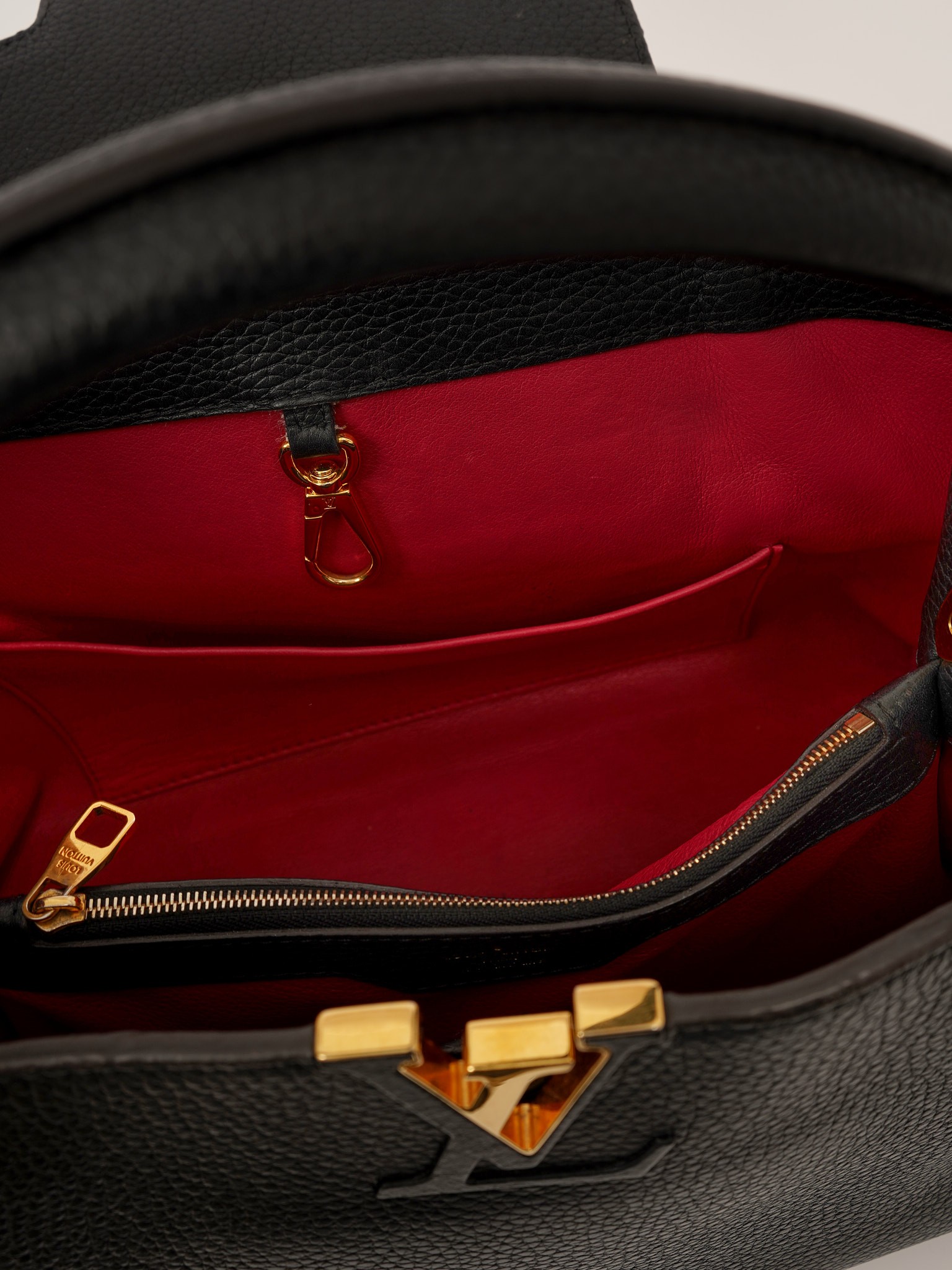 Louis Vuitton Capucines 9