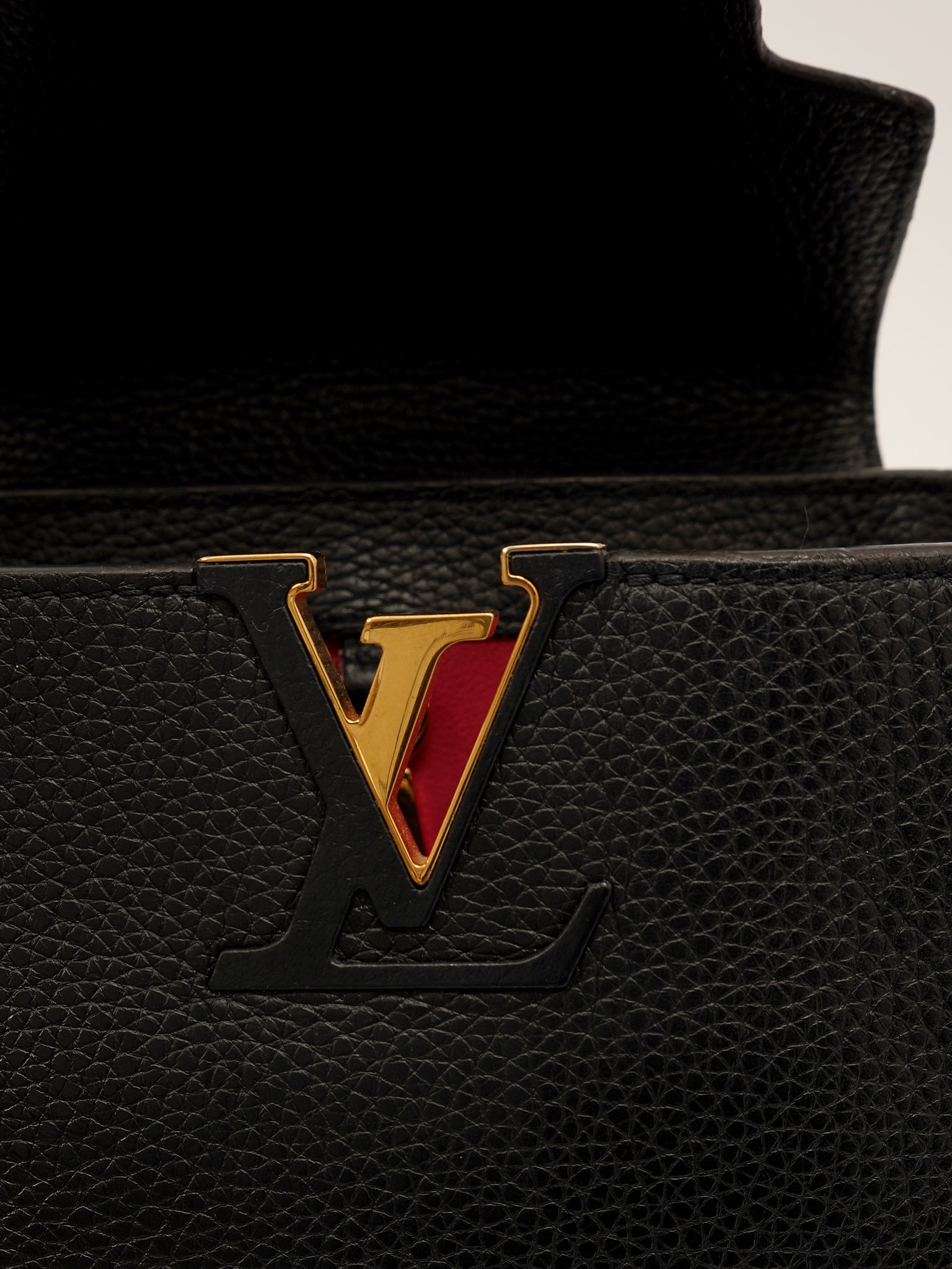 Louis Vuitton Capucines 6