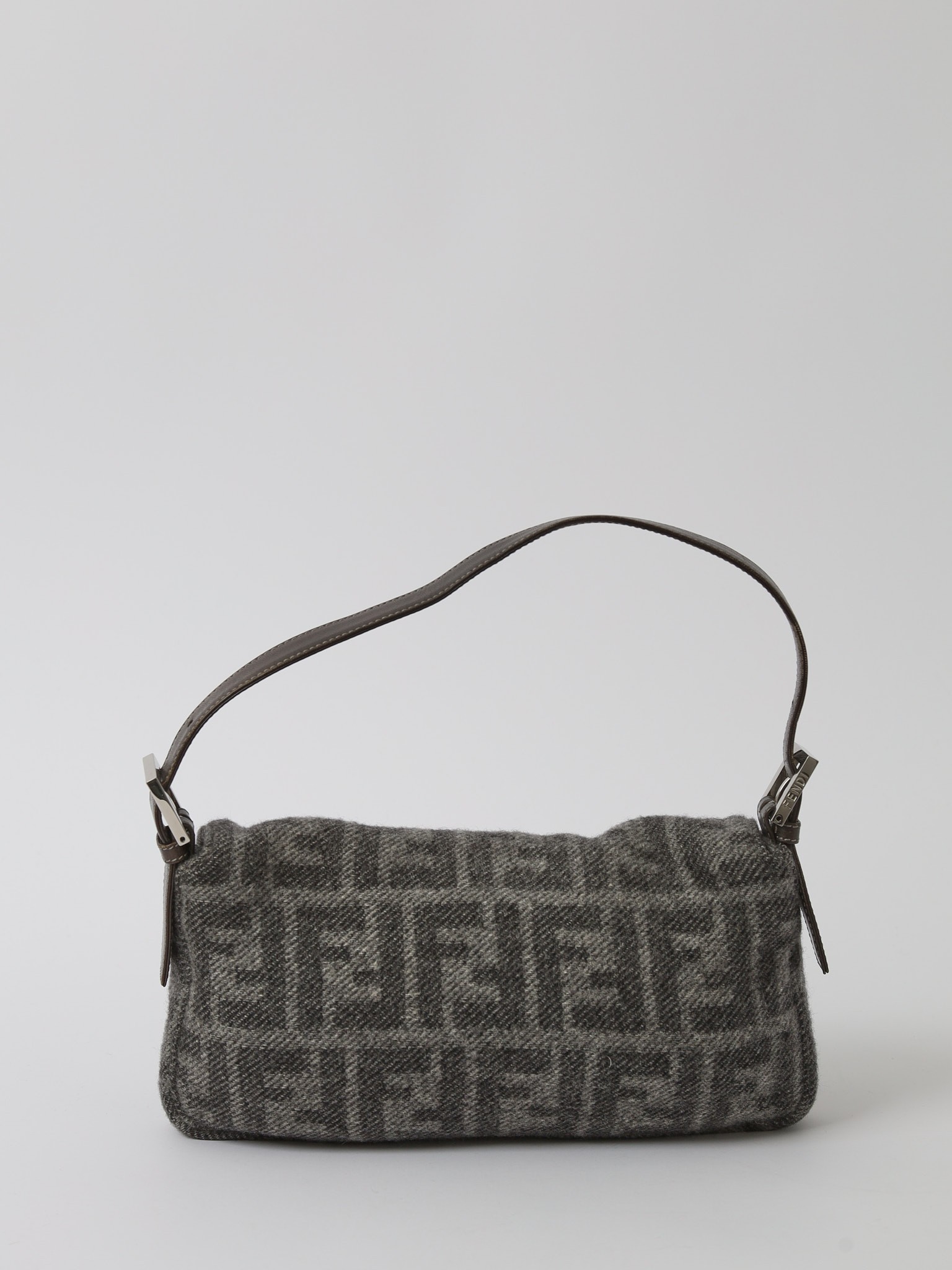 Fendi Baguette 3