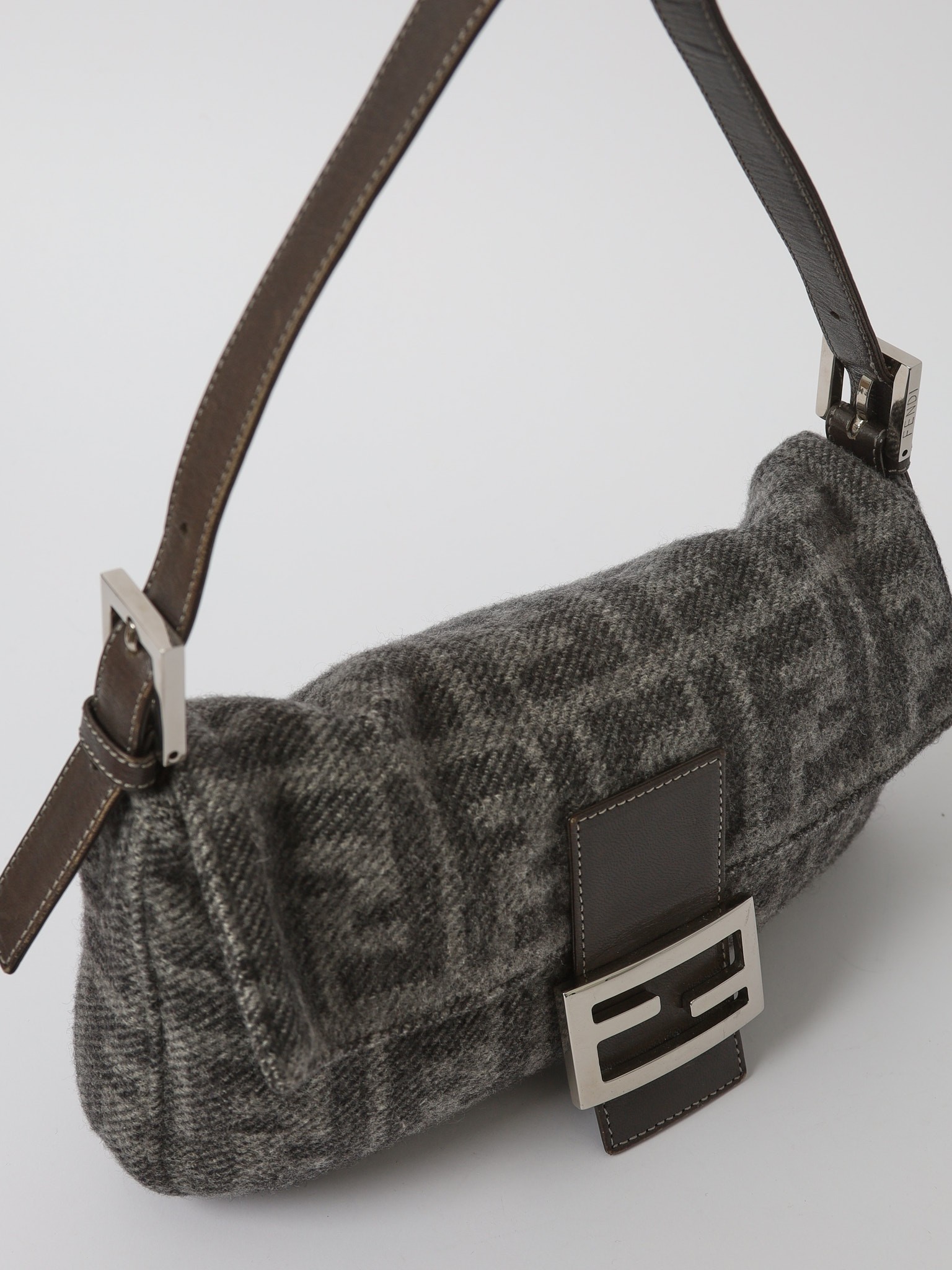 Fendi Baguette 4
