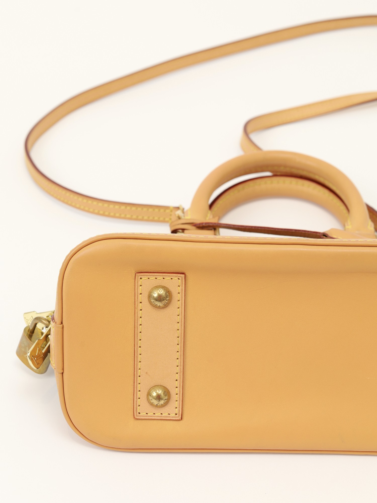 Louis Vuitton Alma  9