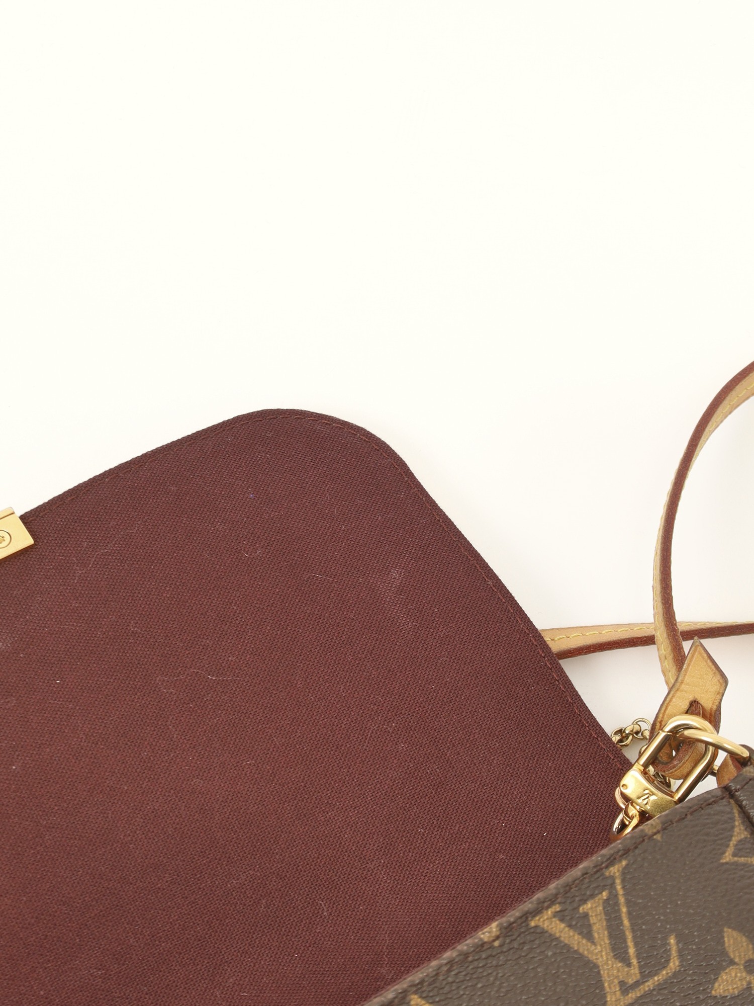 Louis Vuitton Favorite 11
