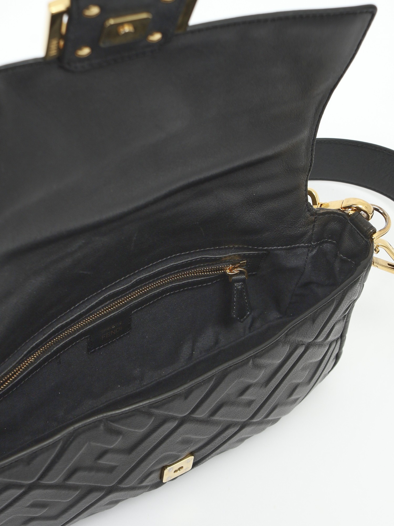 Fendi Baguette 12