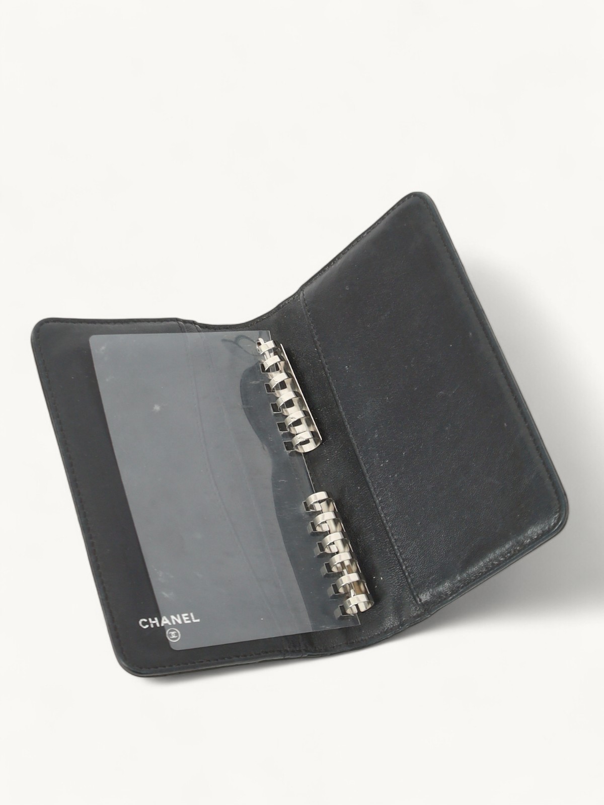 Chanel Cover for documents 1