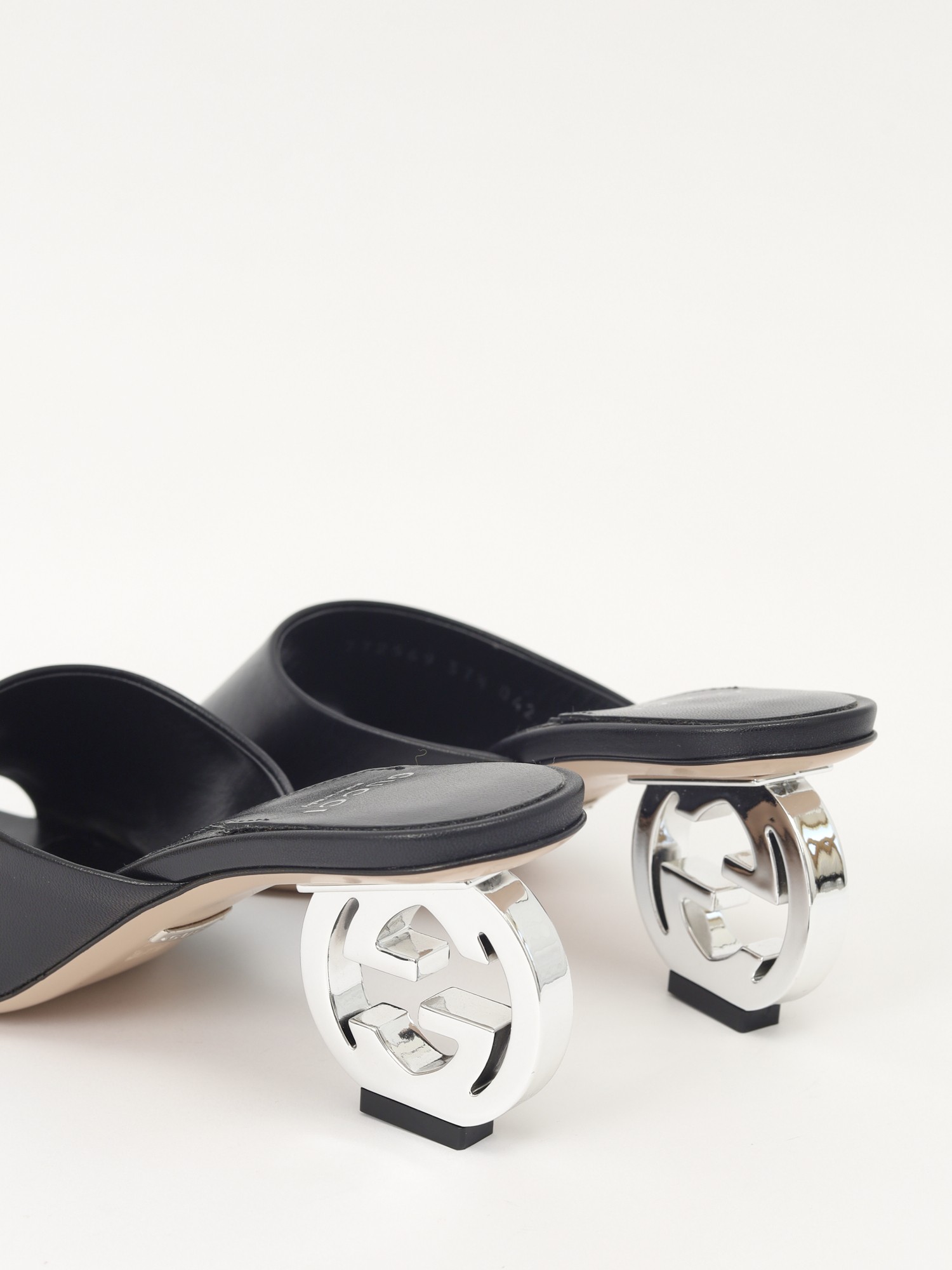 Gucci Shoes 37.5 8