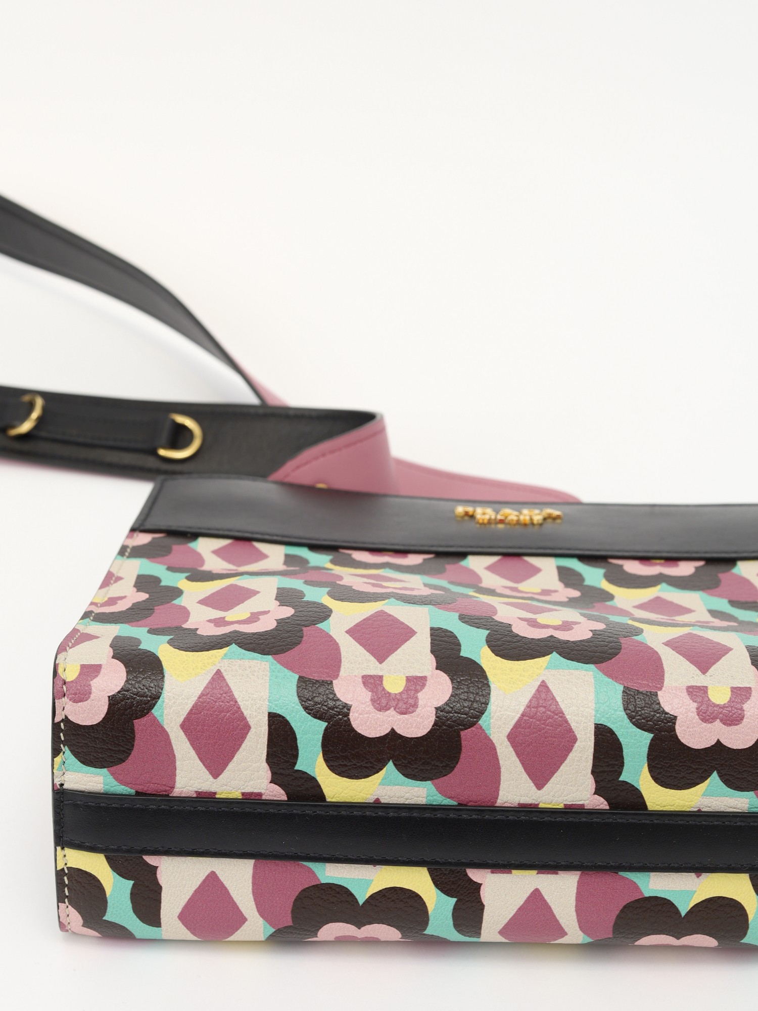 Prada Bibliotheque 6