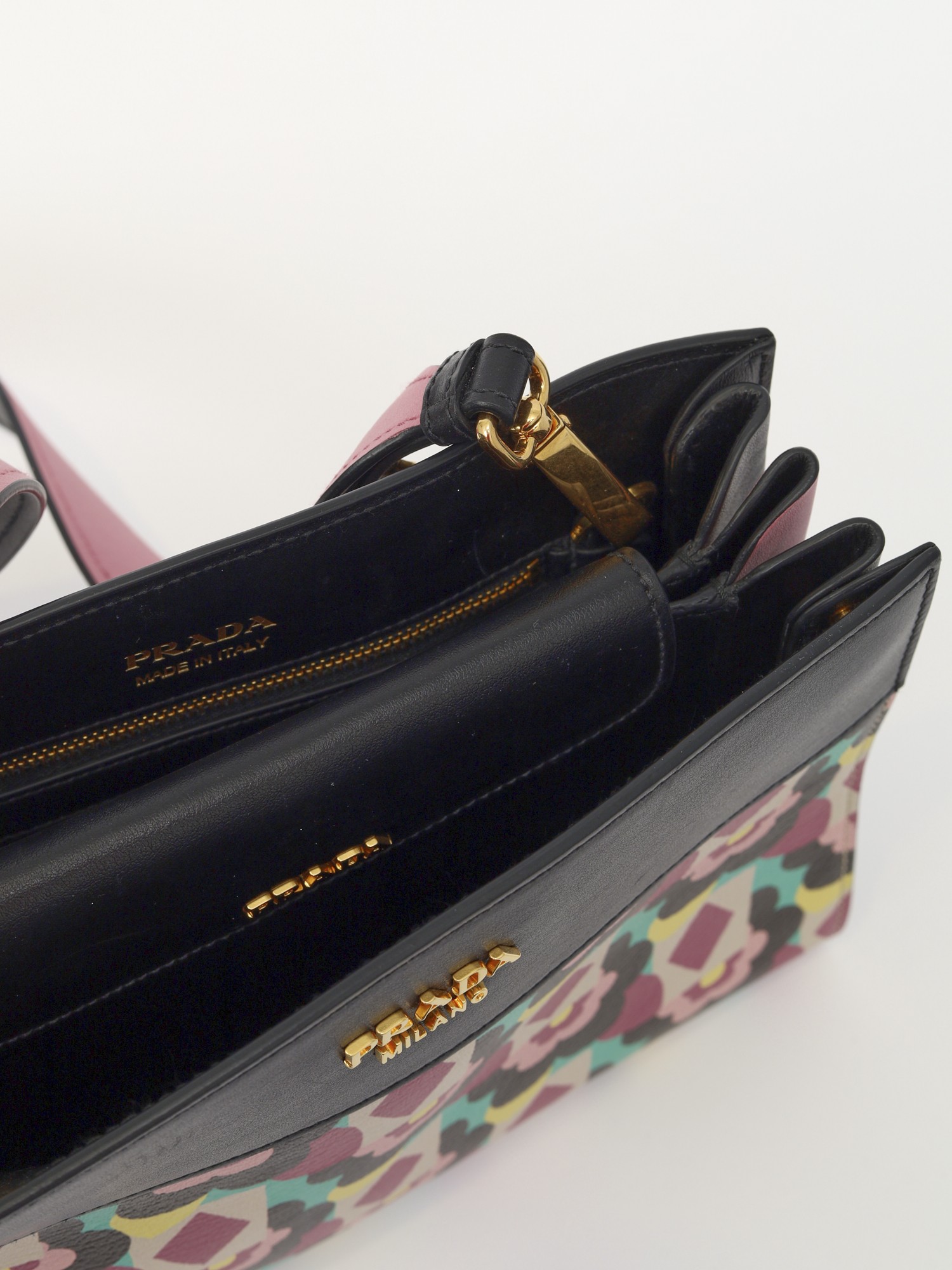 Prada Bibliotheque 8