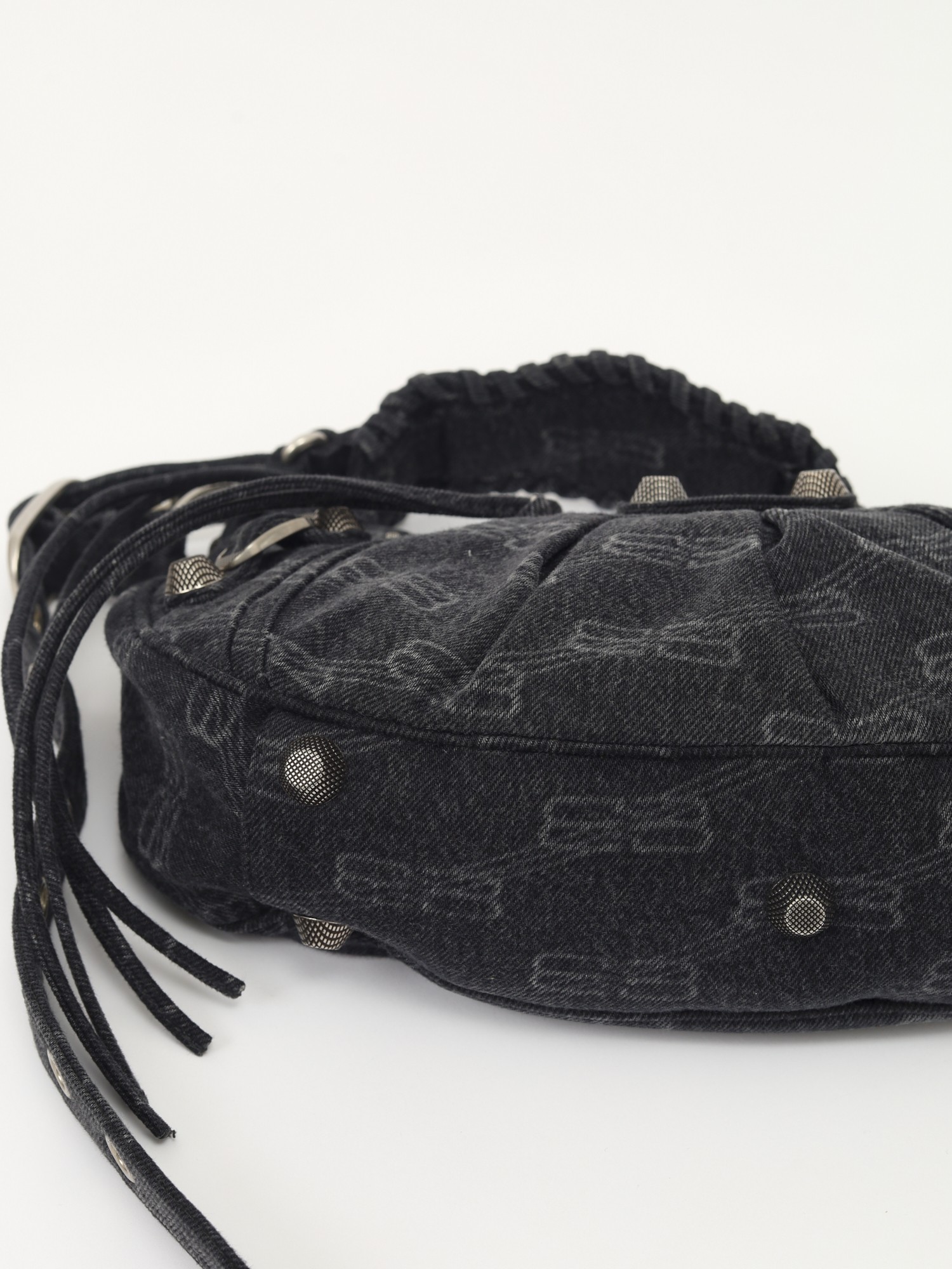 Balenciaga Le Cagole 7