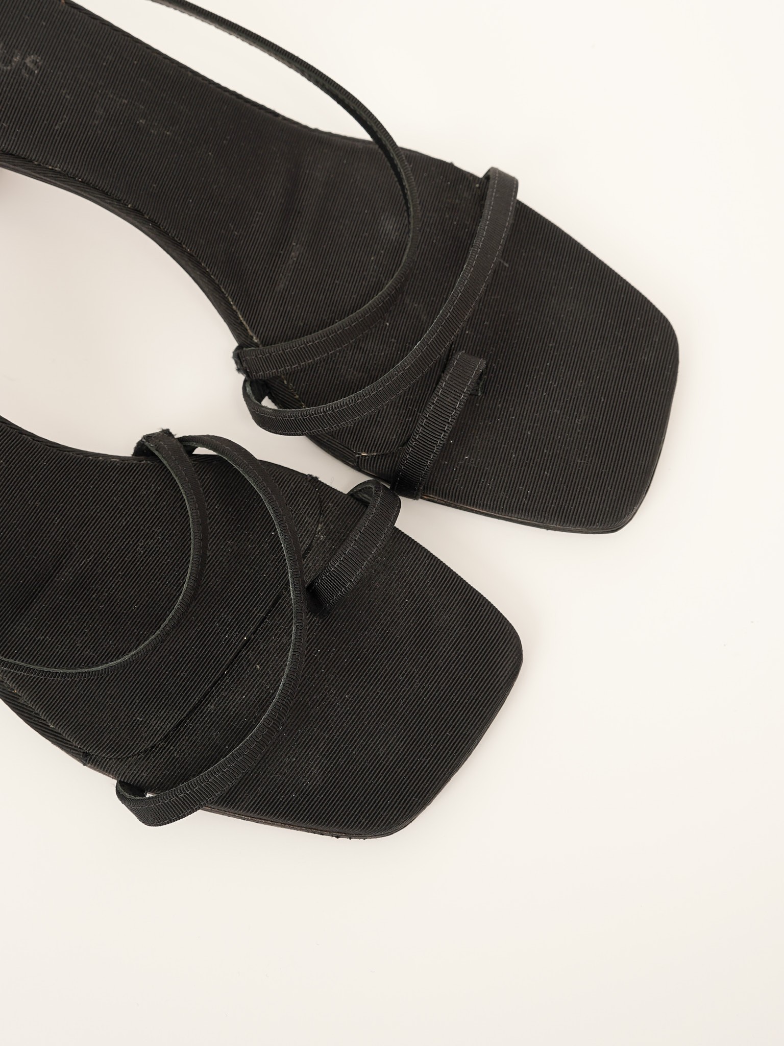 Neous Shoes 40 6