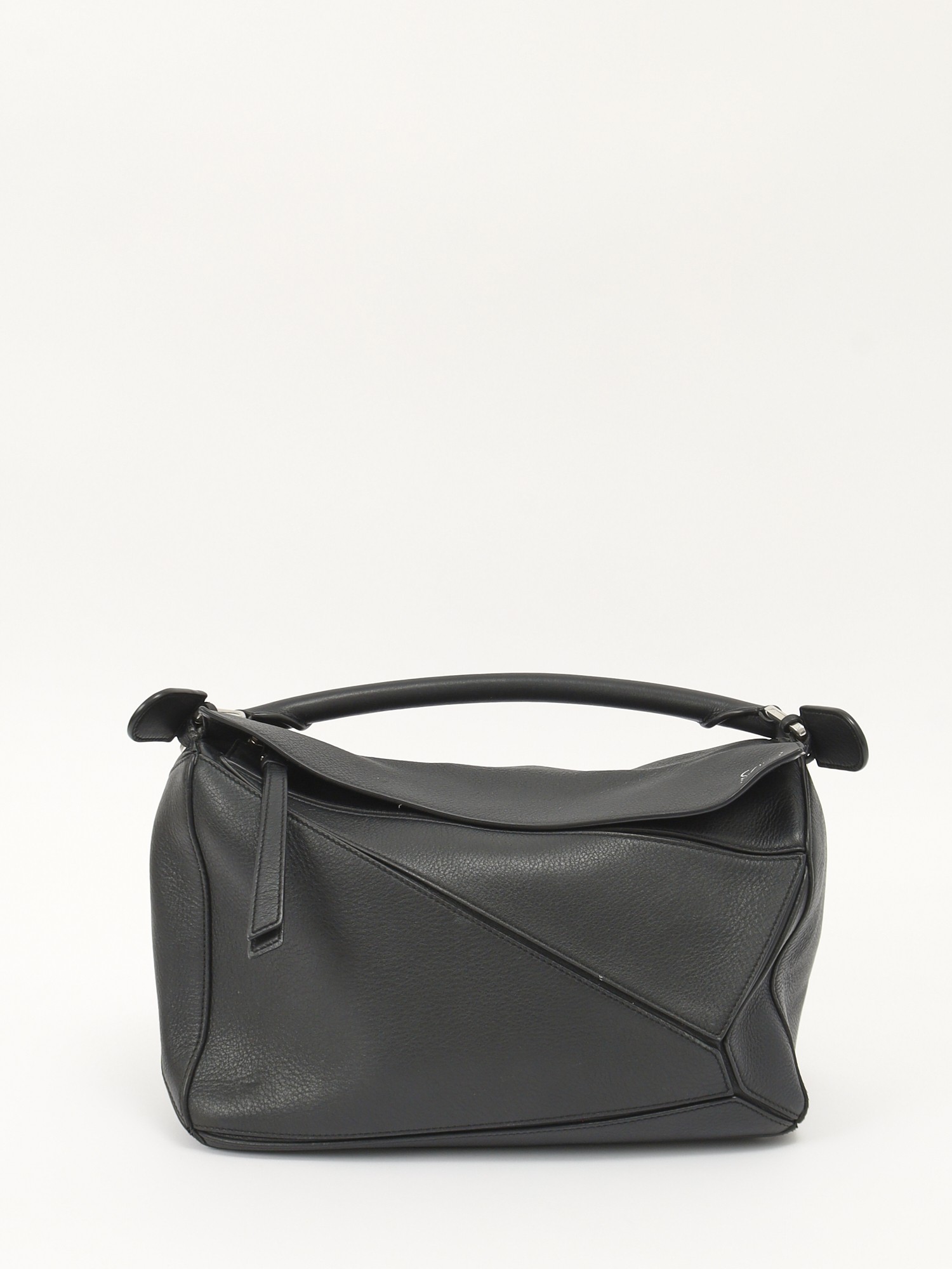 Loewe Puzzle 0