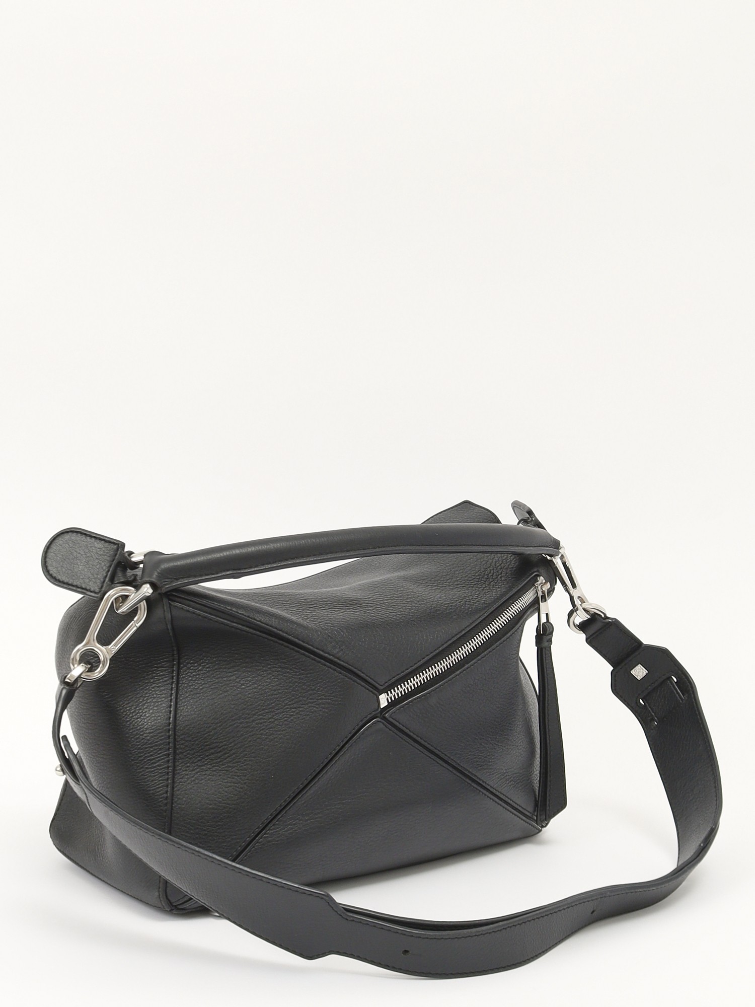 Loewe Puzzle 3