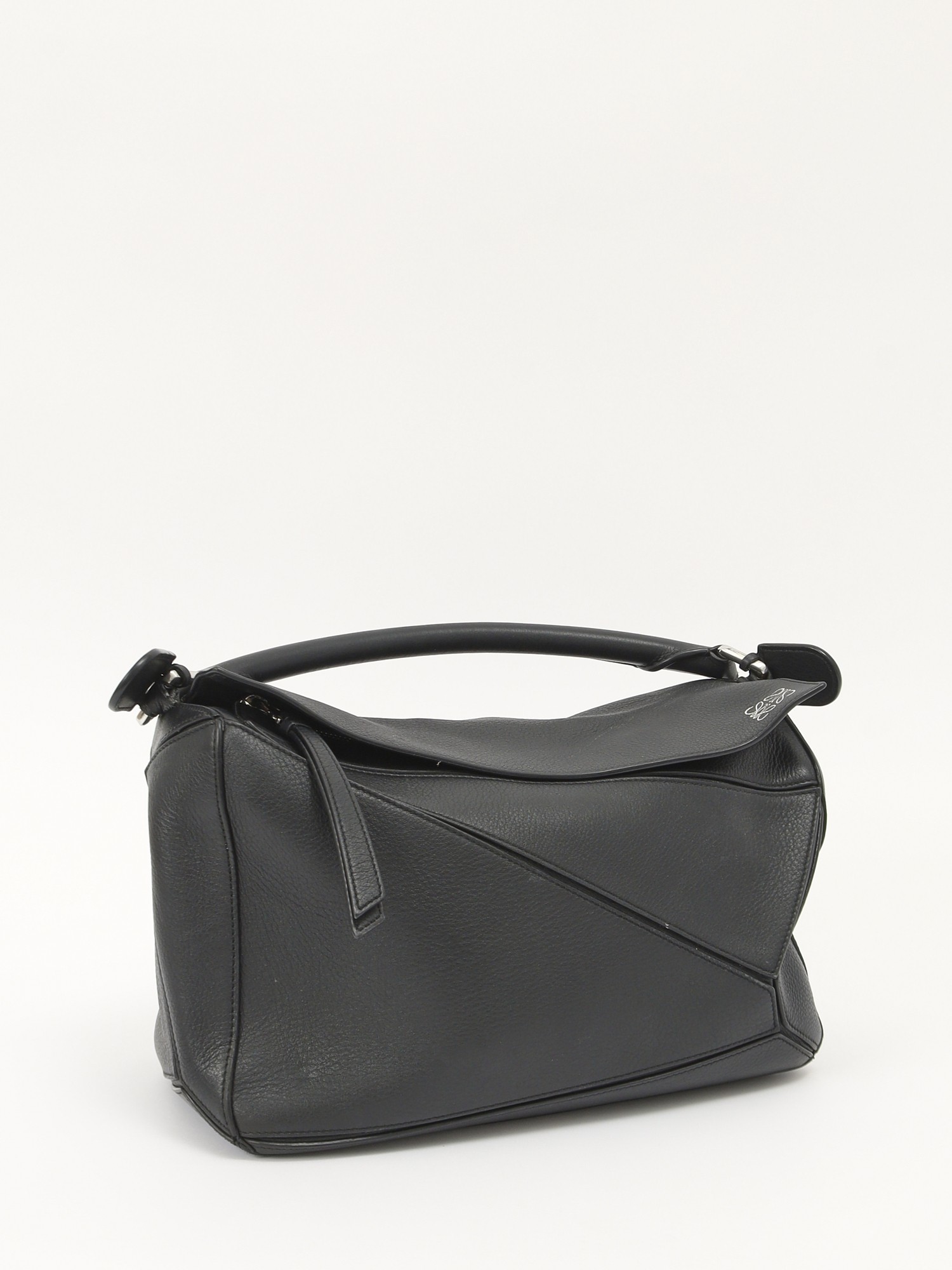 Loewe Puzzle 2