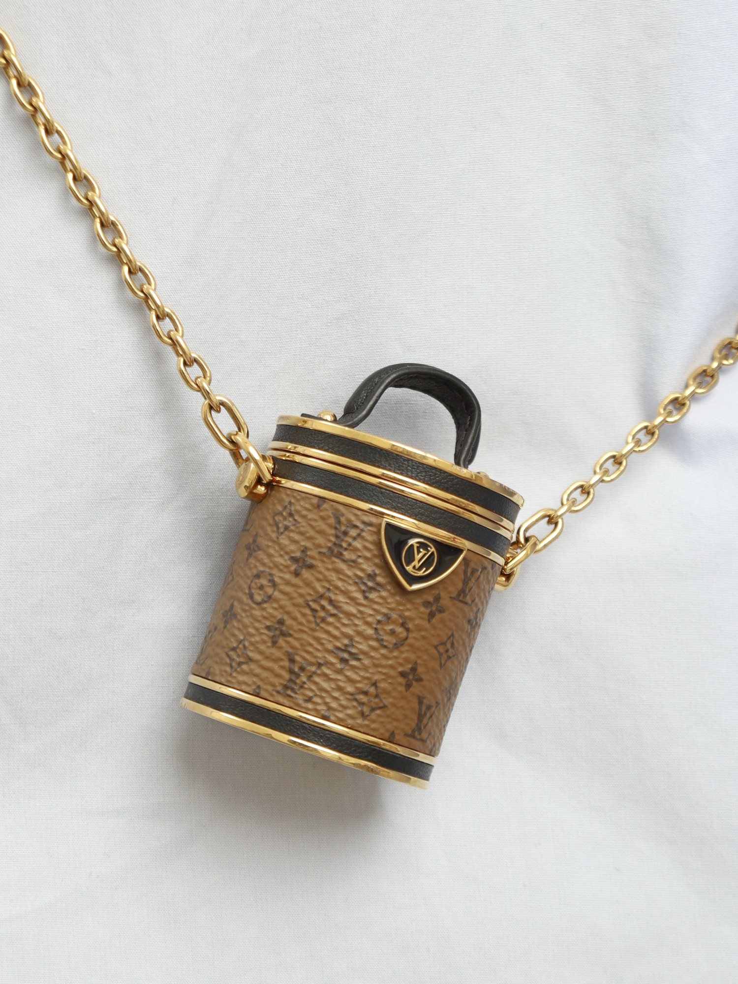 Louis Vuitton Necklace 2