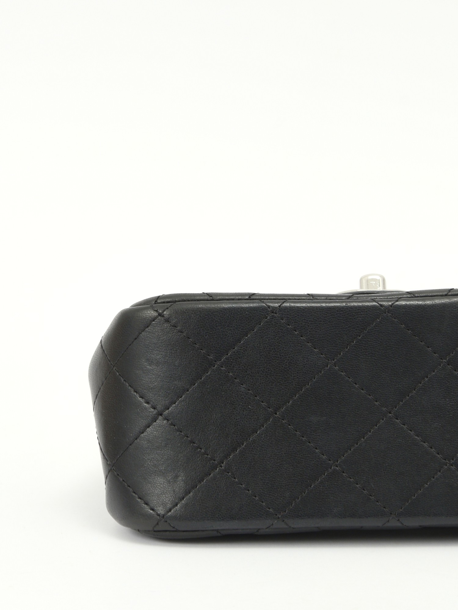 Chanel Timeless Classic 8