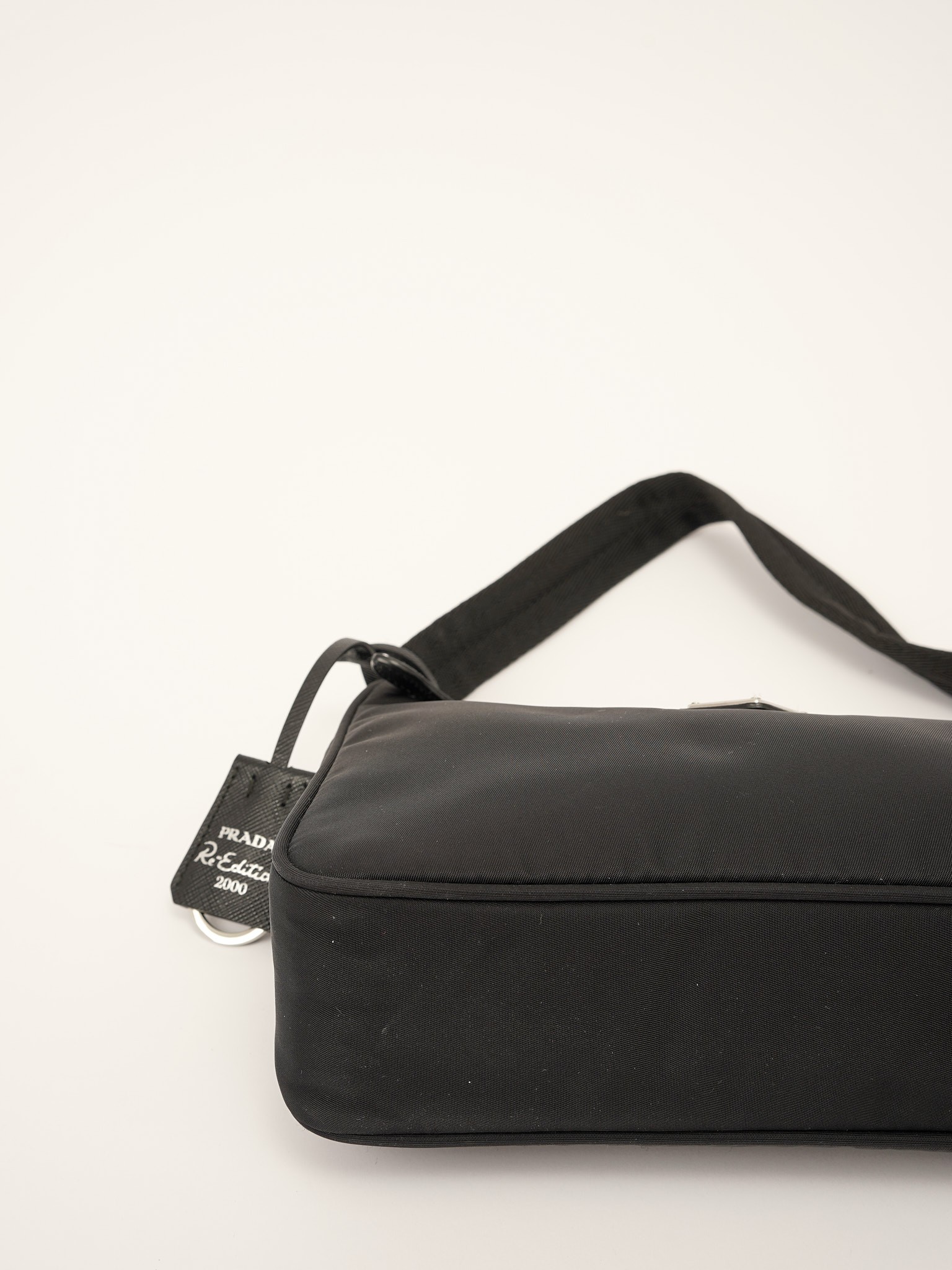 Prada Re-Edition 2000 7