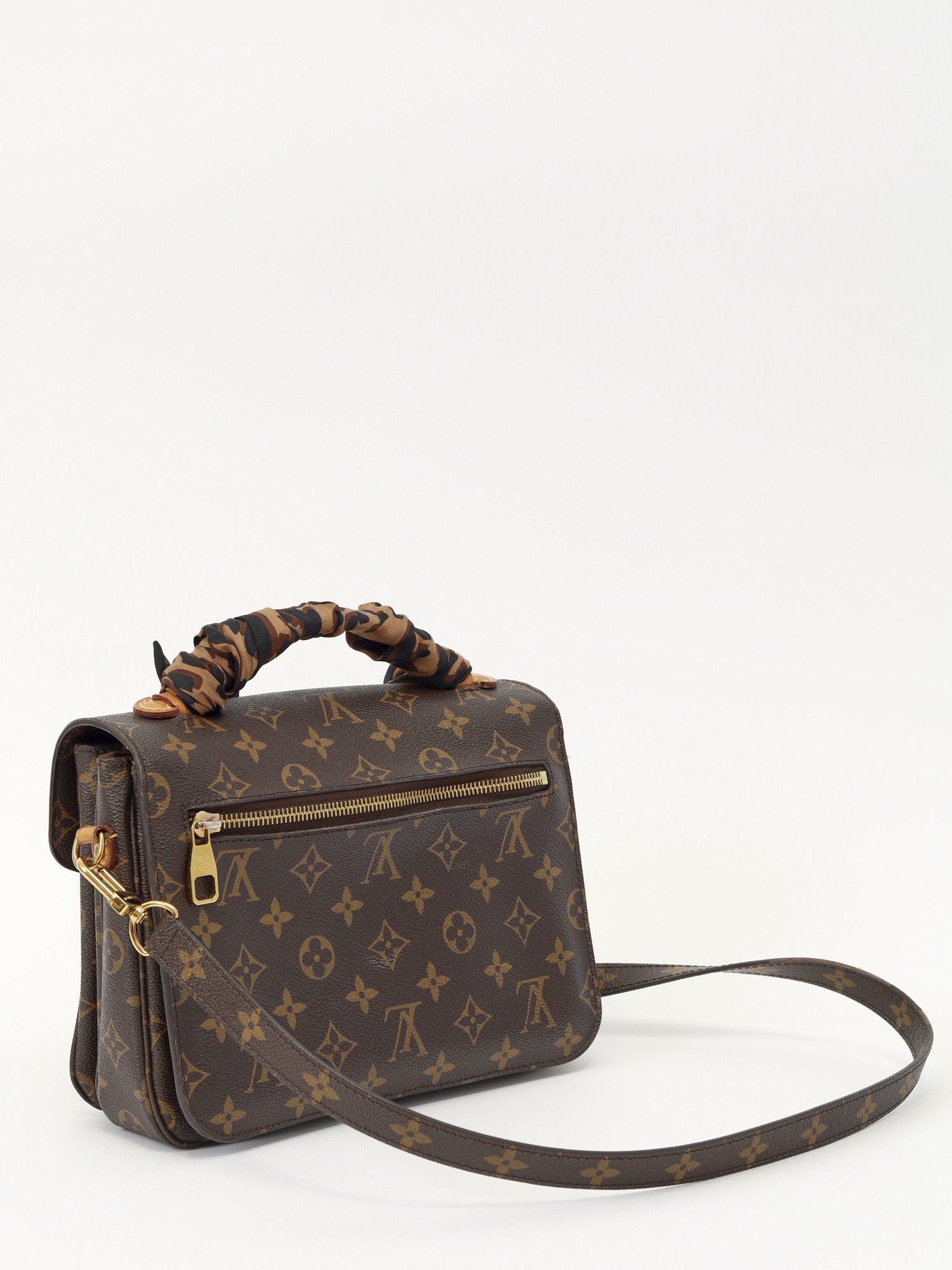 Louis Vuitton Pochette Metis 3