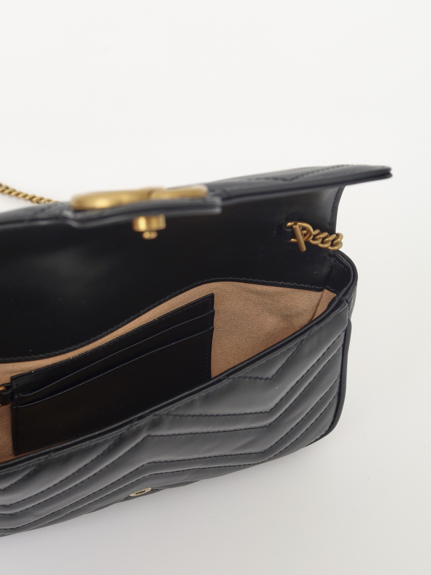 Gucci GG Marmont 9