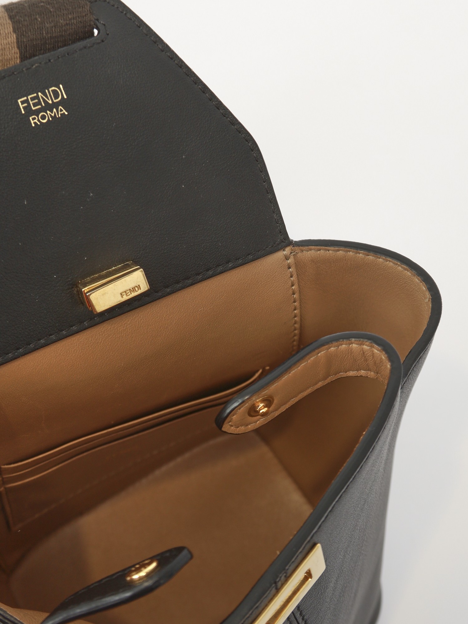 Fendi Guitar 7