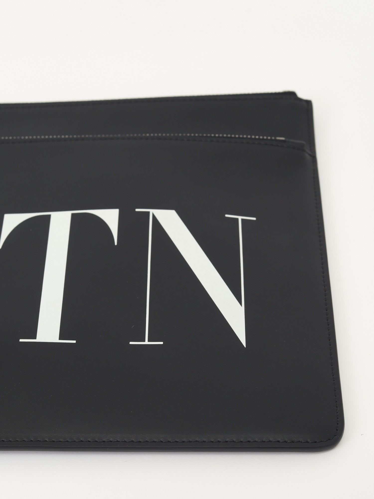 Valentino Leather Bag 7