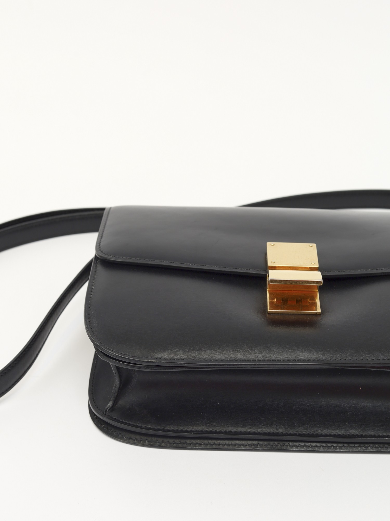 Celine Classic 8