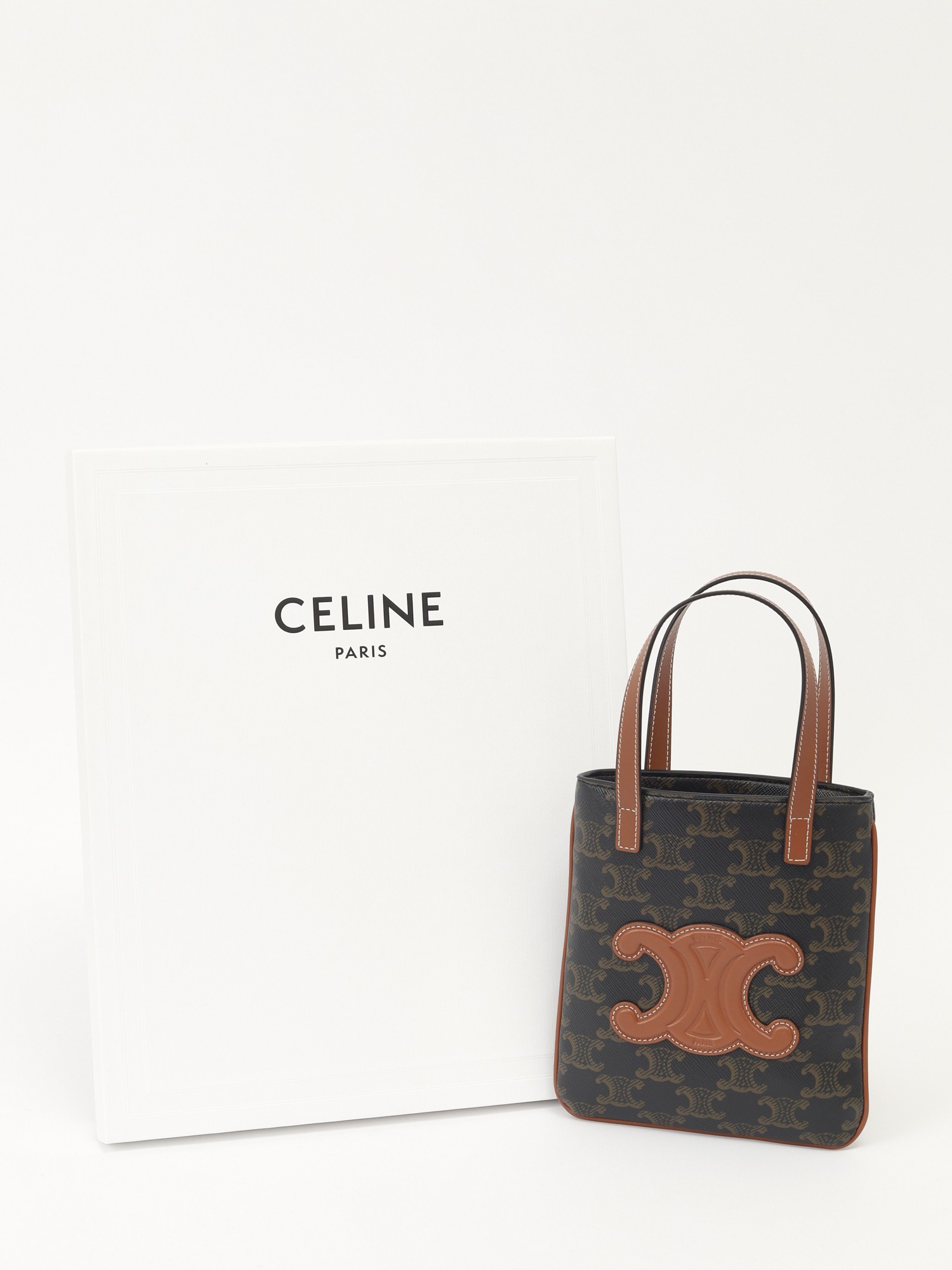 Celine Triomphe 4