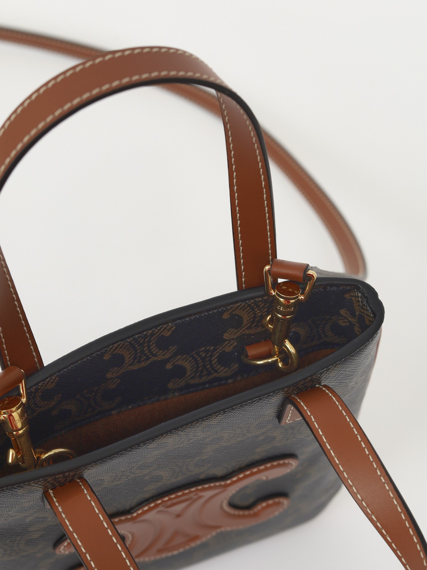 Celine Triomphe 8