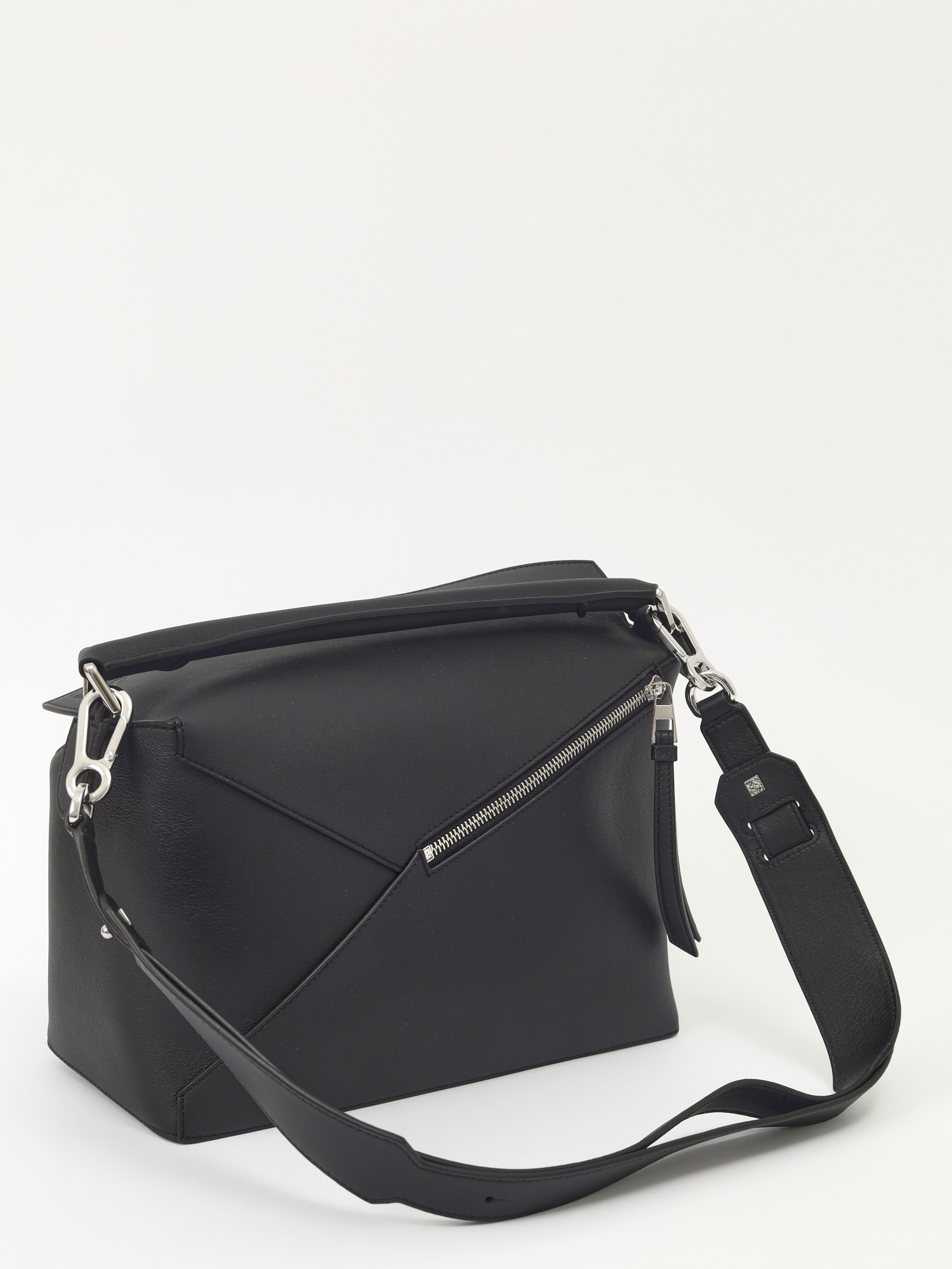 Loewe Puzzle 3