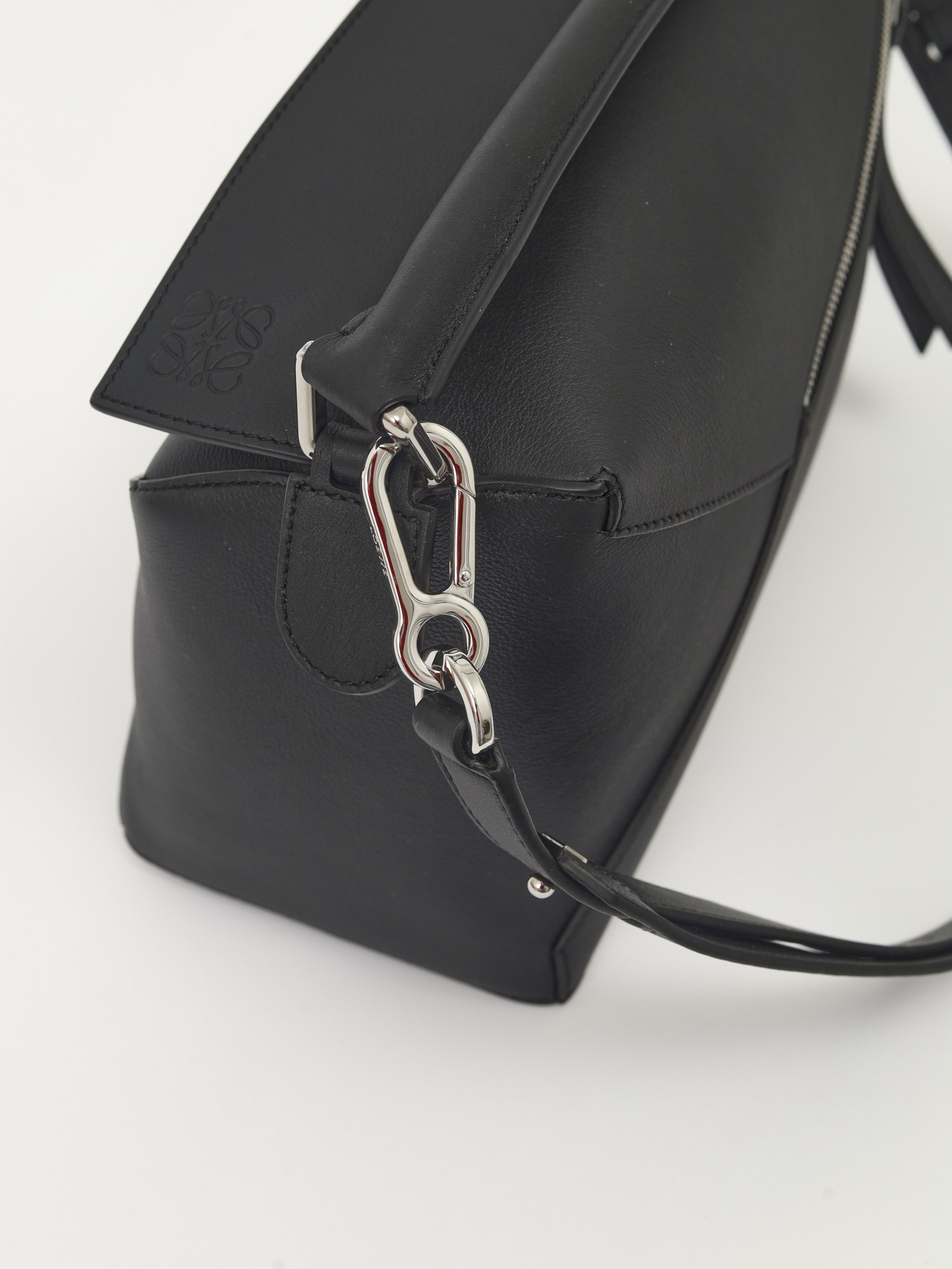 Loewe Puzzle 6