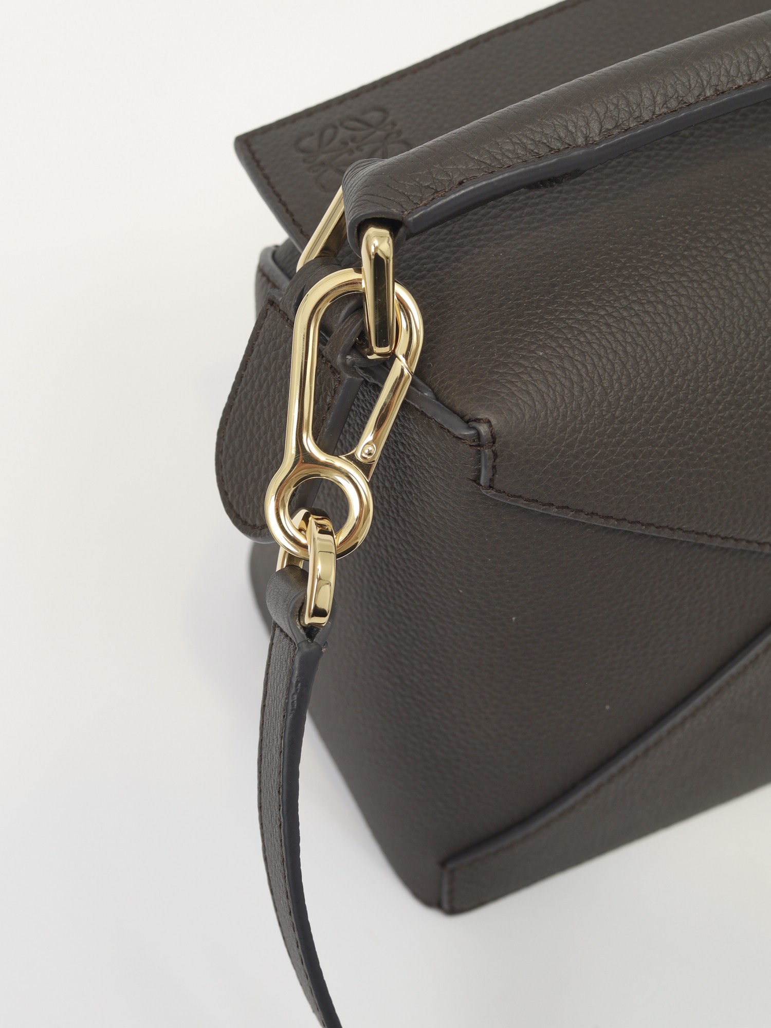 Loewe Puzzle 7