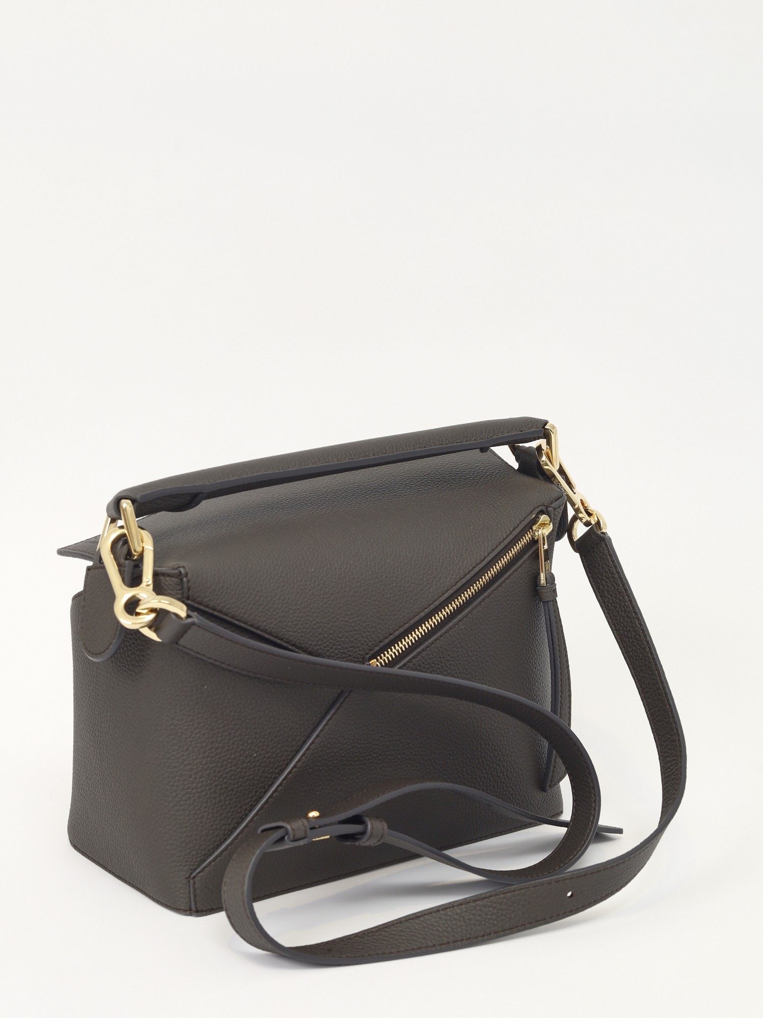 Loewe Puzzle 3