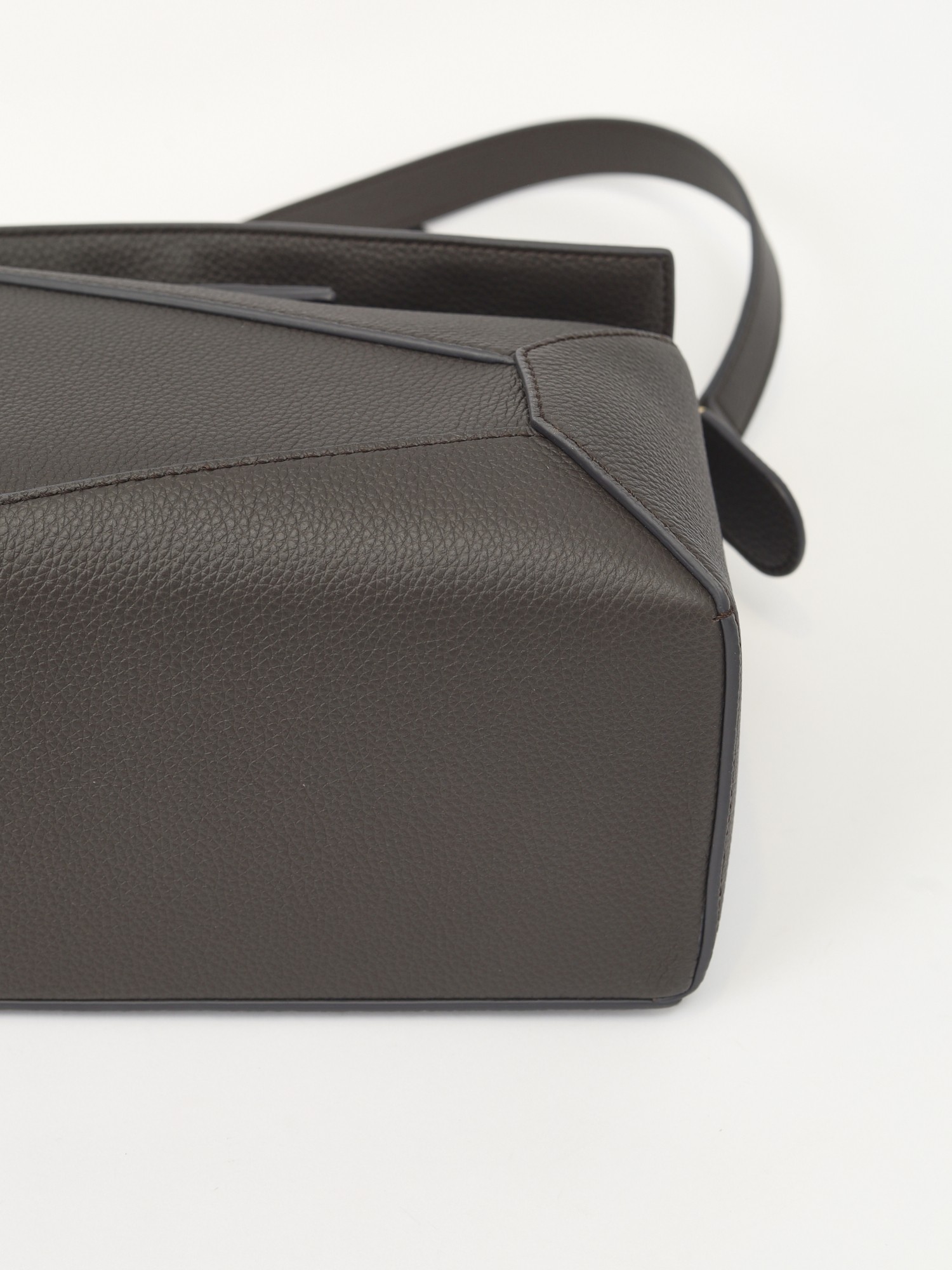 Loewe Puzzle 9