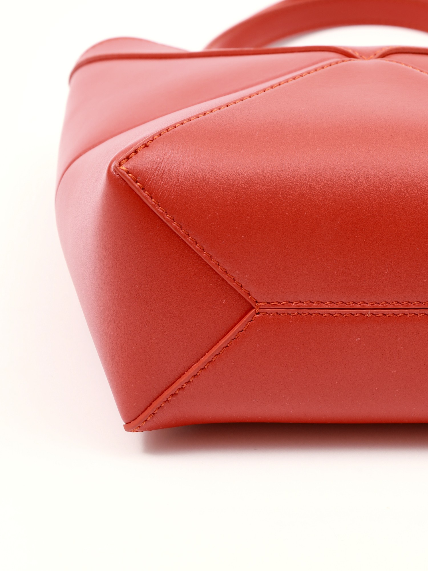 Loewe Puzzle  5