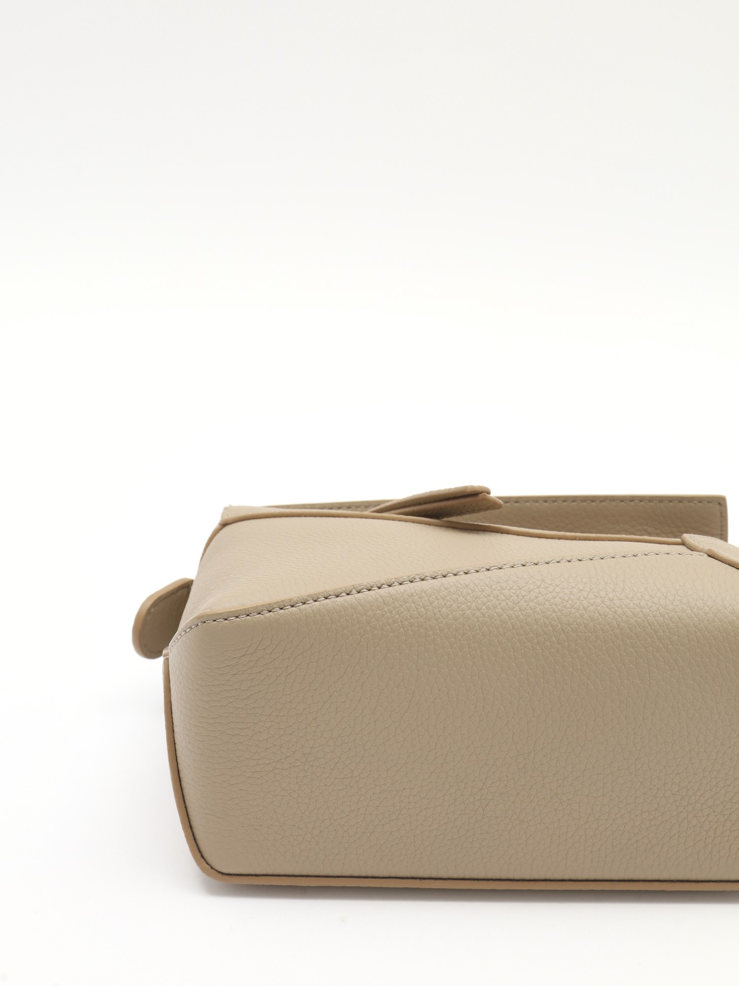 Loewe Puzzle 6