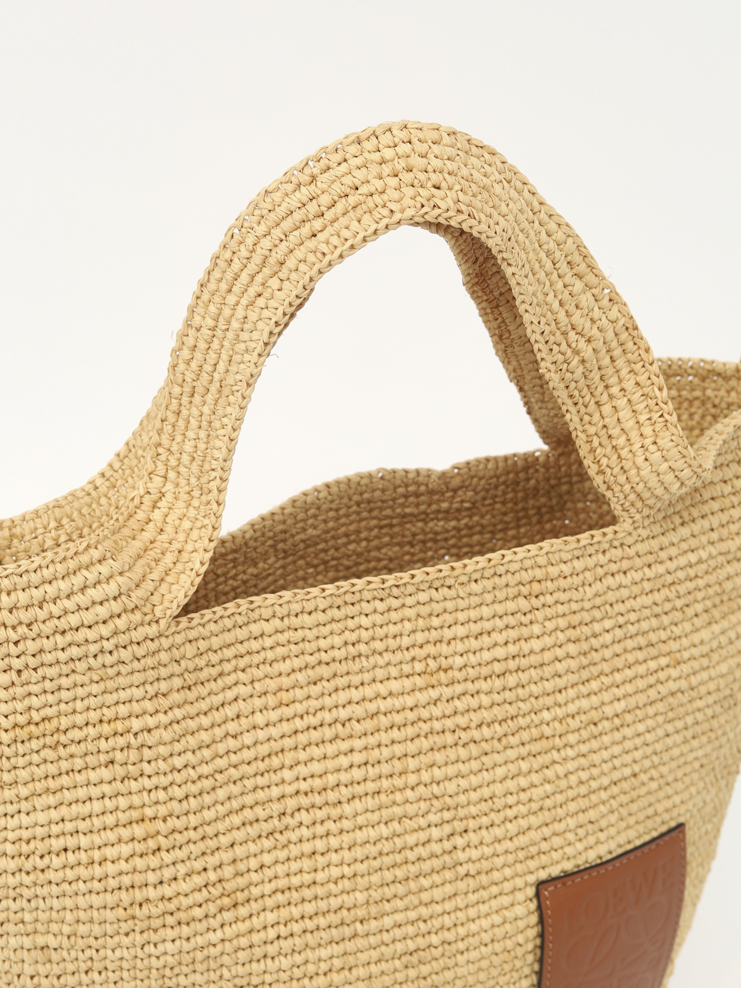 Loewe Slit 4