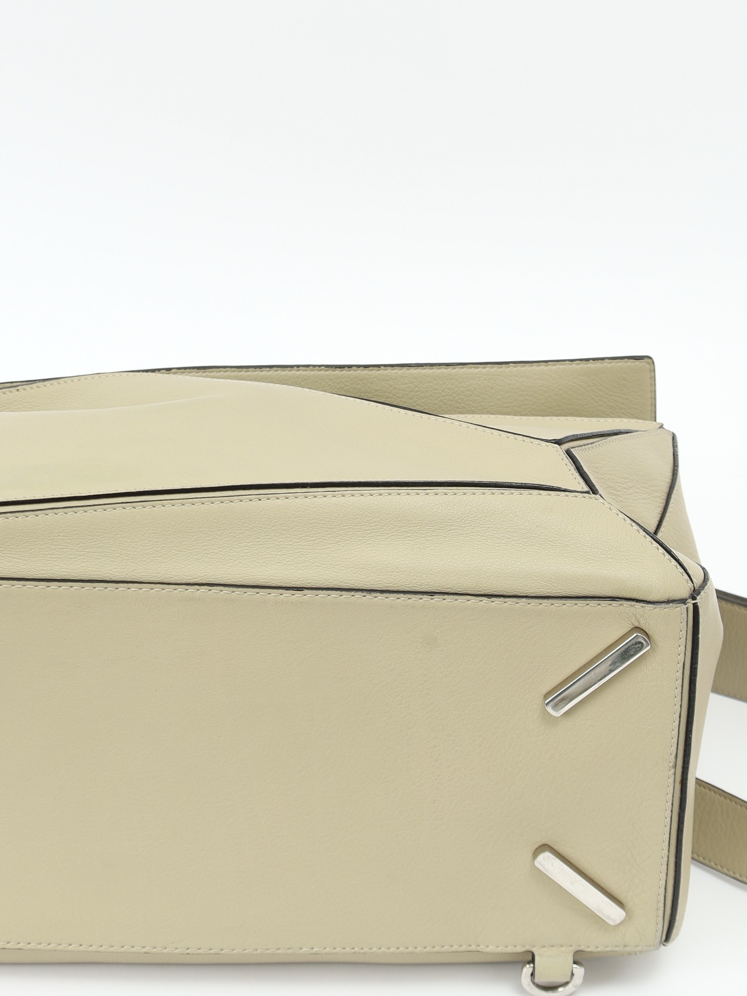 Loewe Puzzle 10